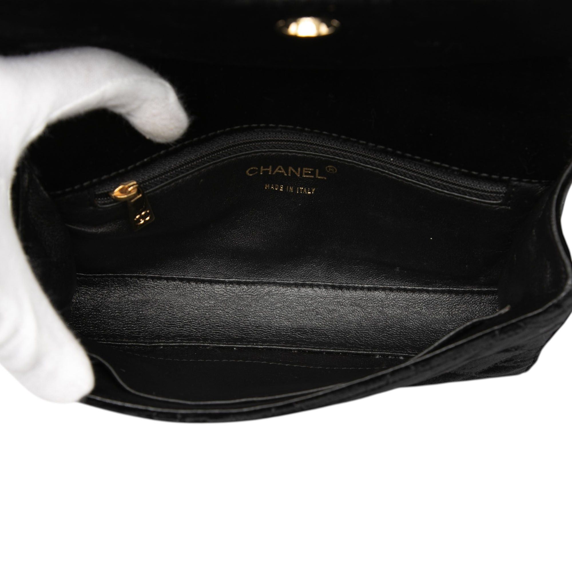 Chanel CC Quilted Velvet Chain Shoulder Bag Size ONE SIZE - 4 Thumbnail