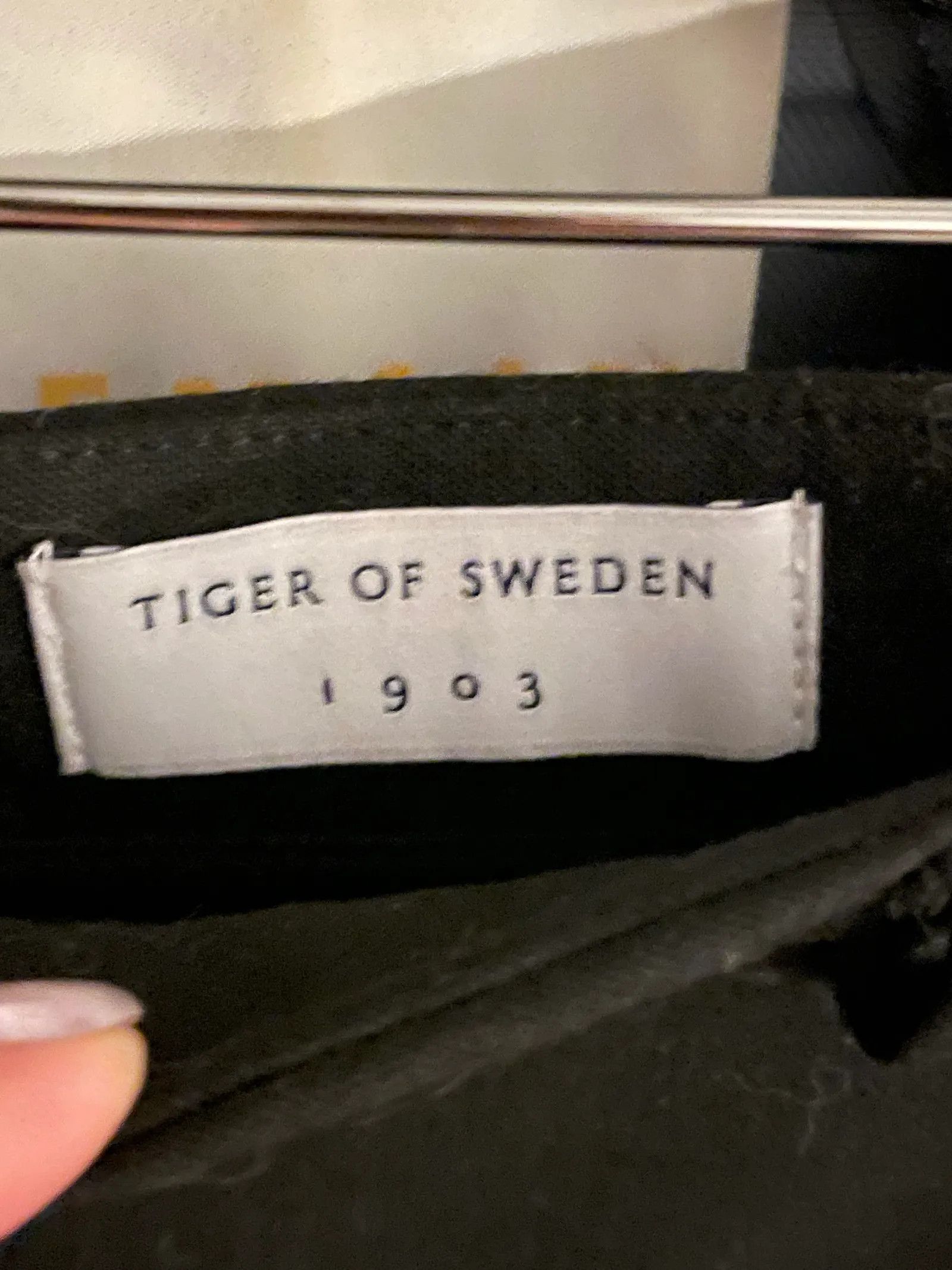 Tiger of Sweden Tiger of Sweden Skirt Size 24" / US 00 / IT 34 - 2 Thumbnail