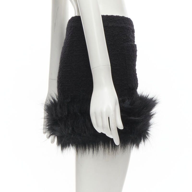 Saint Laurent Paris SAINT LAURENT 2022 black tweed faux fur trimmed mini skirt FR34 XS Size 26" / US 2 / IT 38 - 4 Thumbnail