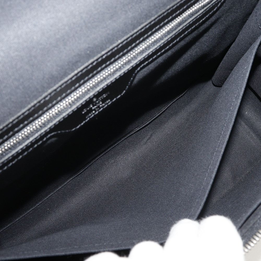 Louis Vuitton Louis Vuitton Louis Vuitton Taïmyr Taiga Nylon Shoulder Bag Textile Shoulder Bag M30862 DUTY FREE for USA Size ONE SIZE - 6 Thumbnail