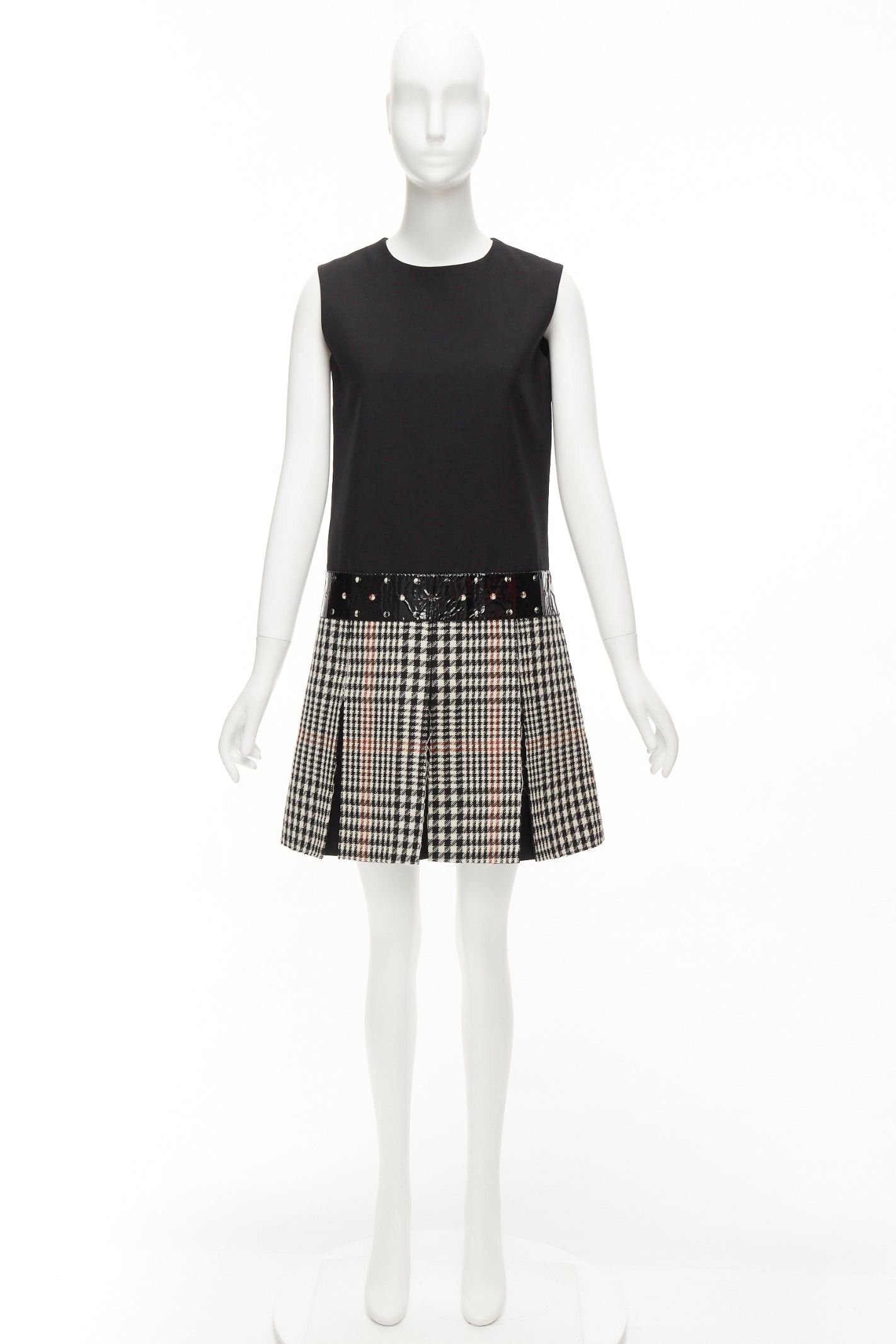 Saint Laurent Paris YVES SAINT LAURENT 2011 Runway wool black houndstooth fit flare dress FR36 S Size S / US 4 / IT 40 - 9 Thumbnail