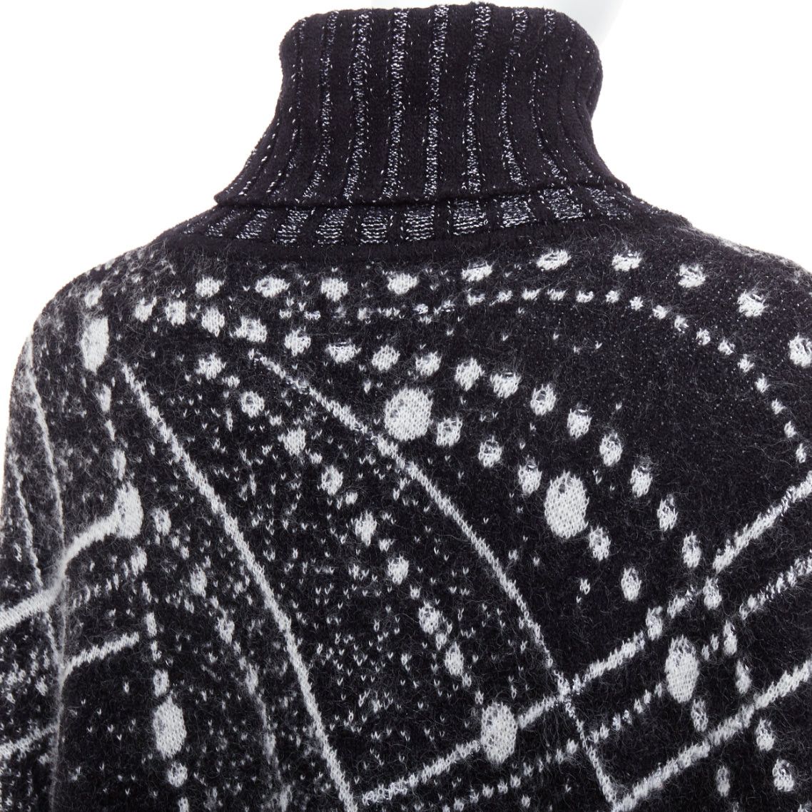 Saint Laurent Paris SAINT LAURENT 2018 Constellation black white astrology intarsia poncho cape S Size S / US 4 / IT 40 - 7 Thumbnail