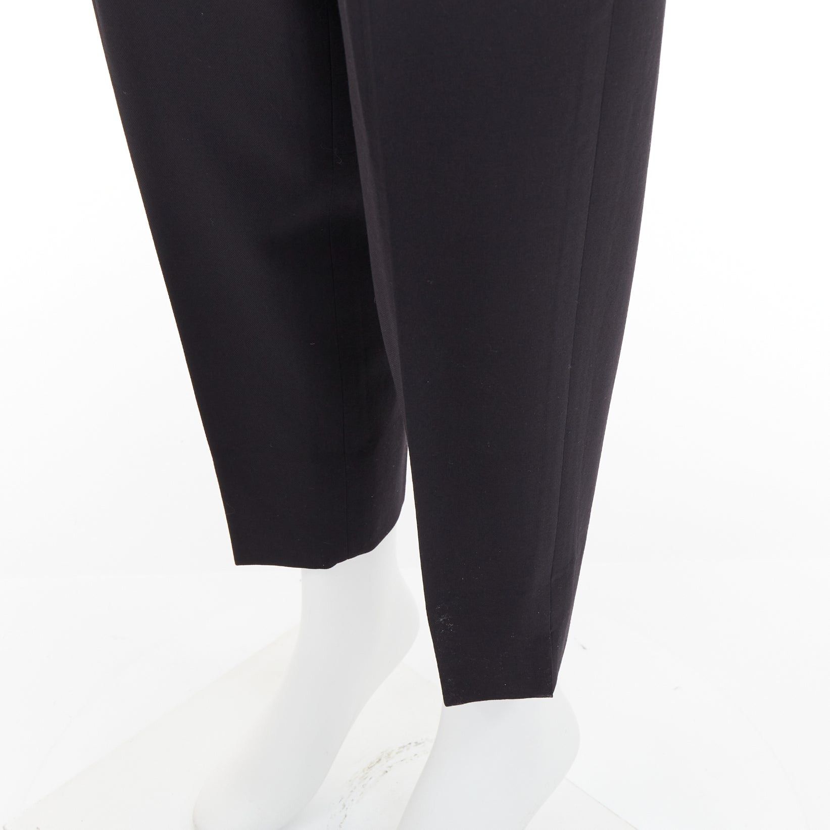Saint Laurent Paris SAINT LAURENT 2017 black wool pleat front tapered silk lined trousers FR36 S Size 27" / US 4 / IT 40 - 7 Thumbnail
