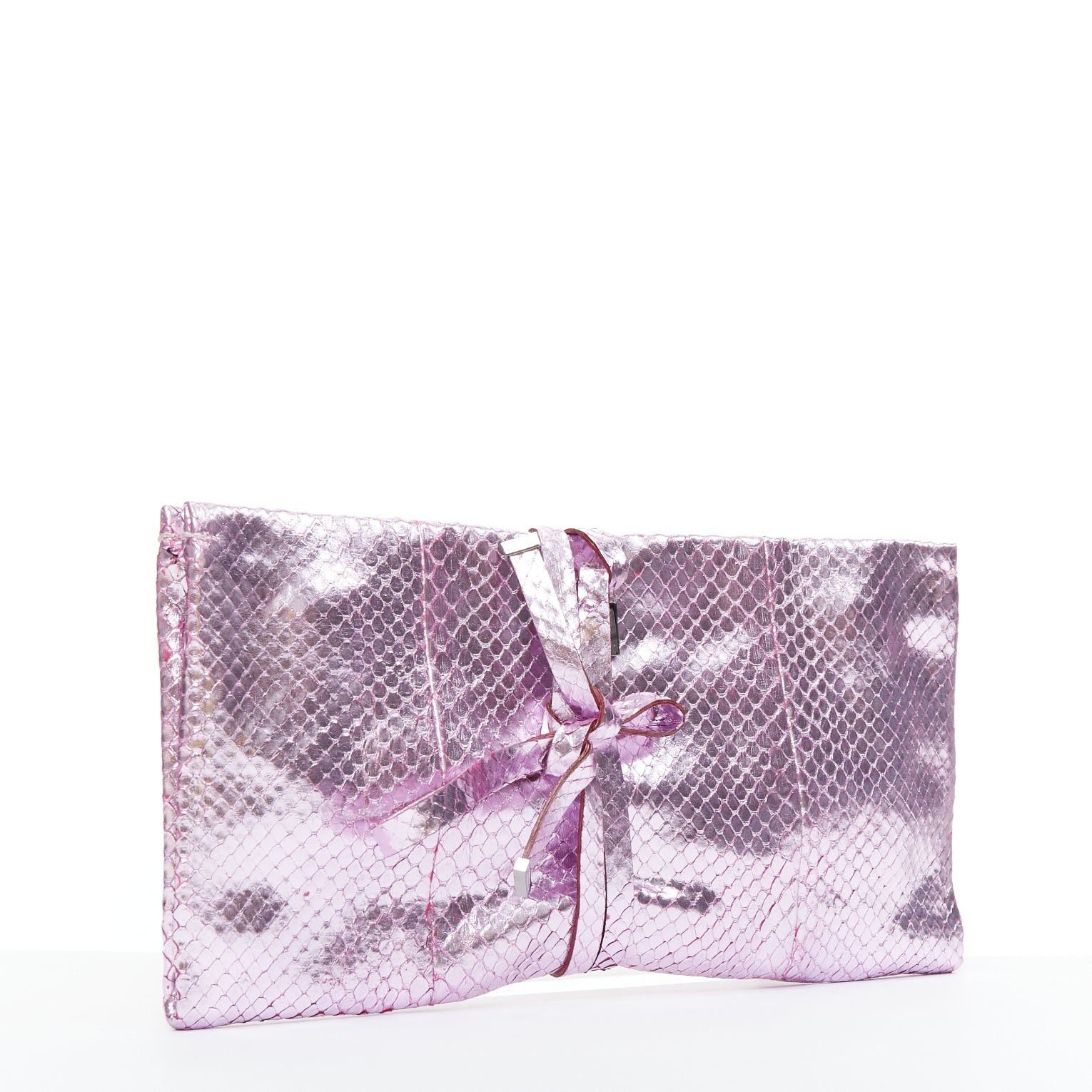 Saint Laurent Paris YVES SAINT LAURENT pink metallic scaled leather wraparound clutch bag Size ONE SIZE - 3 Thumbnail