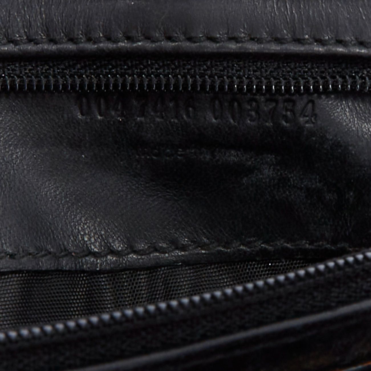 Saint Laurent Paris YVES SAINT LAURENT purple metallic scaled leather wraparound clutch bag Size ONE SIZE - 10 Thumbnail