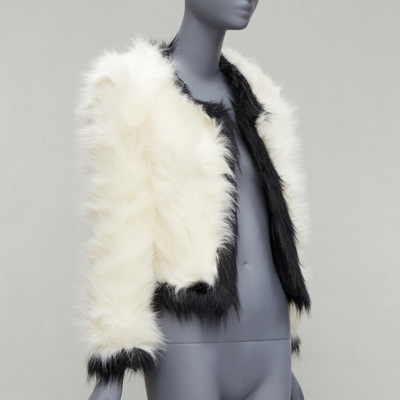 Saint Laurent Paris new SAINT LAURENT 2021 Runway cream black faux fur cropped jacket FR34 XS Size XS / US 0-2 / IT 36-38 - 3 Thumbnail