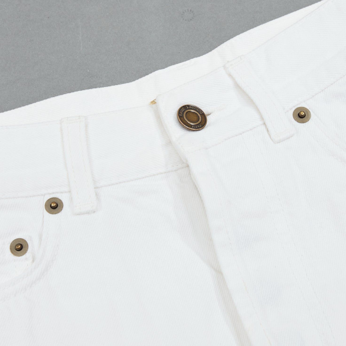 Saint Laurent Paris SAINT LAURENT 2016 white cotton cut off frayed jean denim shorts 25" Size 25" / US 0 / IT 36 - 2 Thumbnail