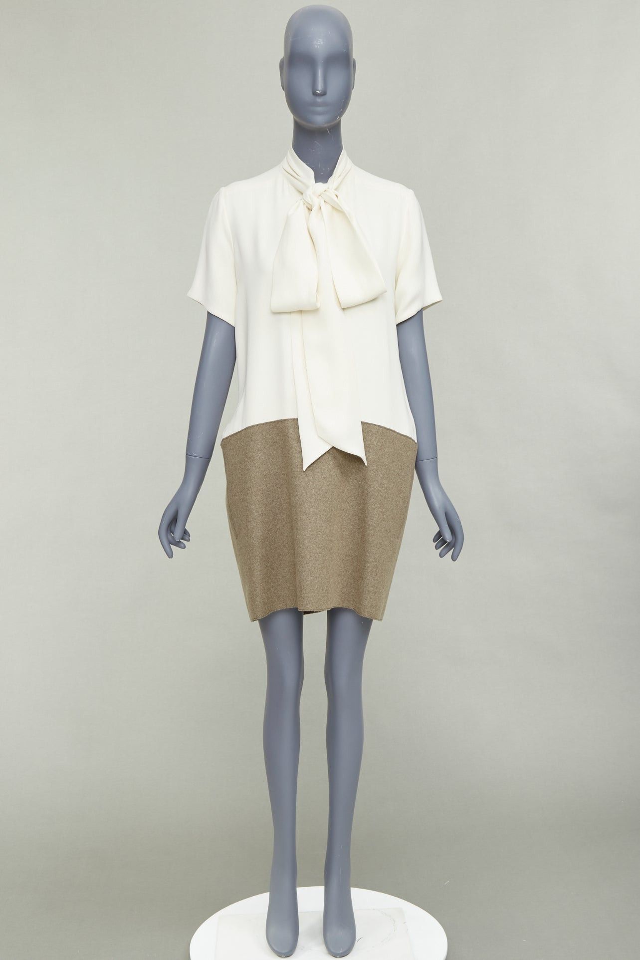 Celine OLD CELINE Phoebe Philo cream taupe silk wool felt drop waist shirt dress FR38 M Size M / US 6-8 / IT 42-44 - 9 Thumbnail