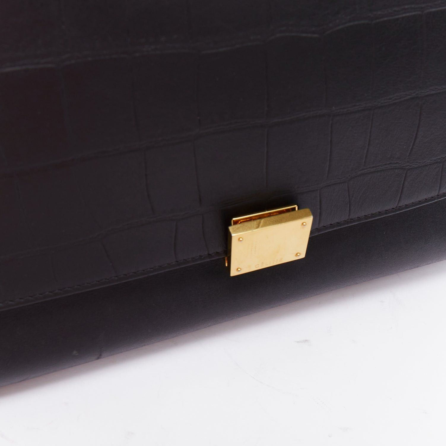 Celine CELINE Trapeze black embossed scaled leather gold clasp crossbody bag Size ONE SIZE - 7 Thumbnail