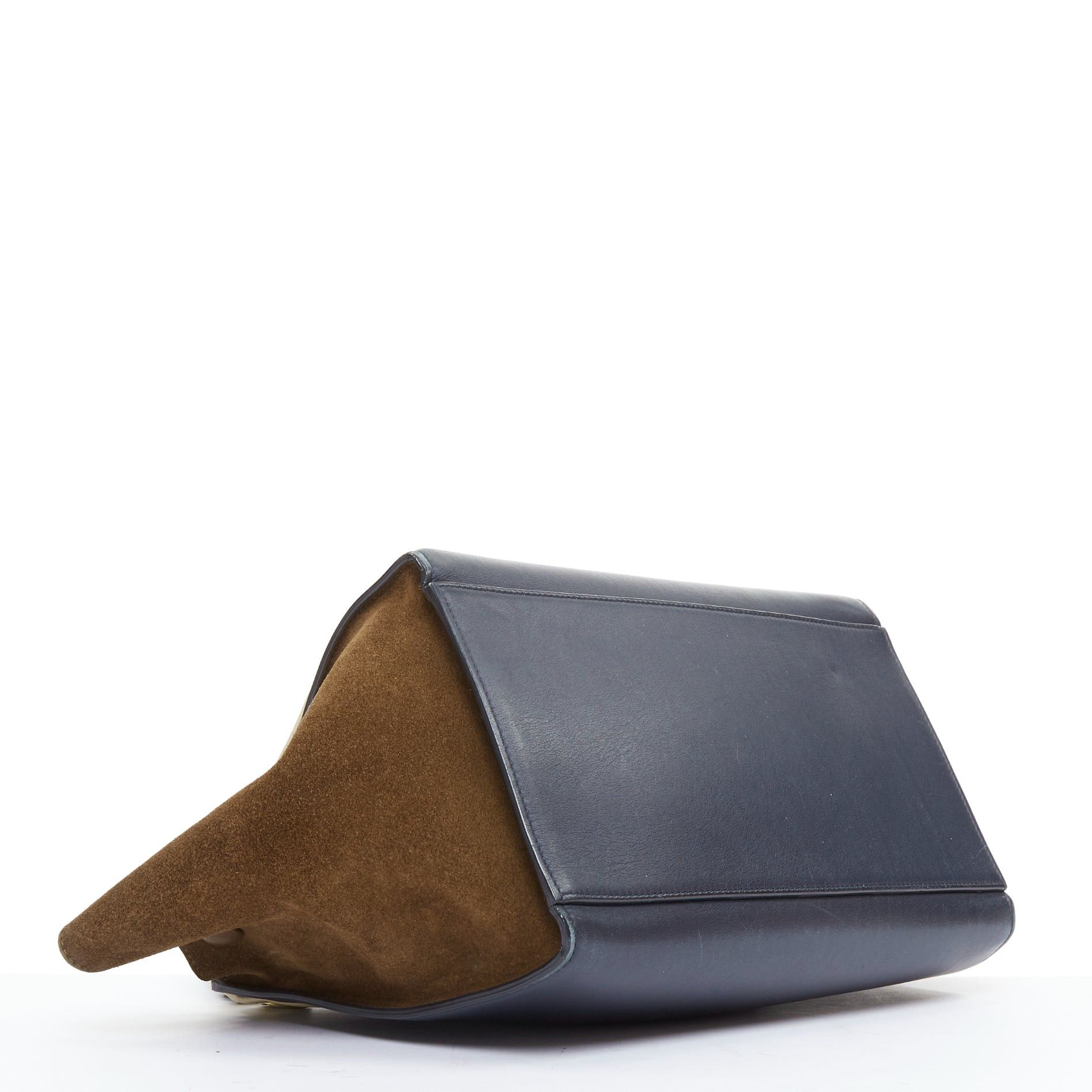 Celine CELINE Trapeze beige scaled leather flap navy brown gold hardware bag Size ONE SIZE - 6 Thumbnail