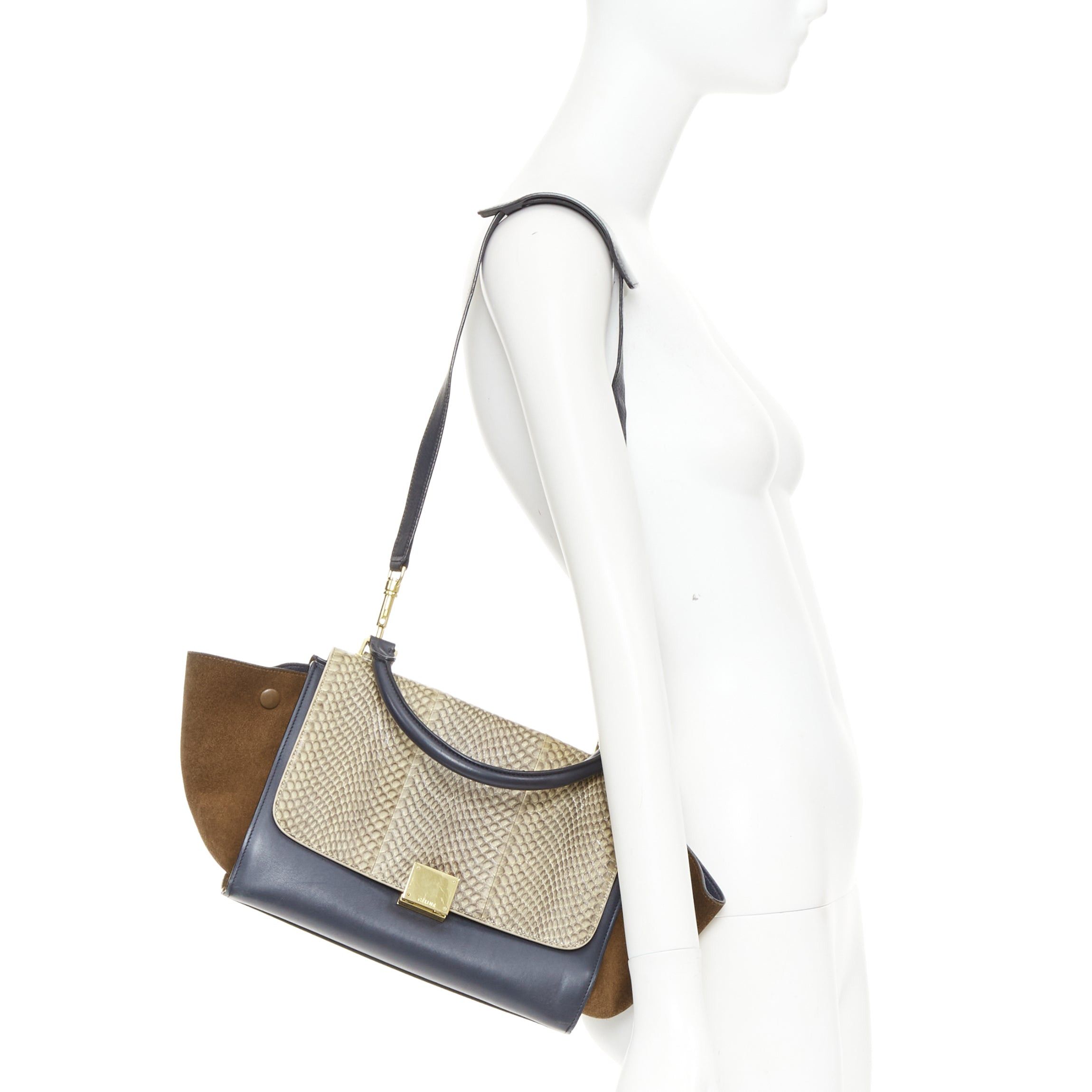 Celine CELINE Trapeze beige scaled leather flap navy brown gold hardware bag Size ONE SIZE - 2 Thumbnail