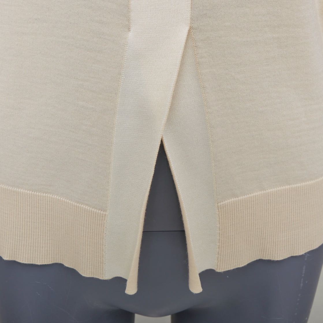 Celine OLD CELINE Phoebe Philo beige wool cashmere blend split hem sweater vest S Size S / US 4 / IT 40 - 7 Thumbnail