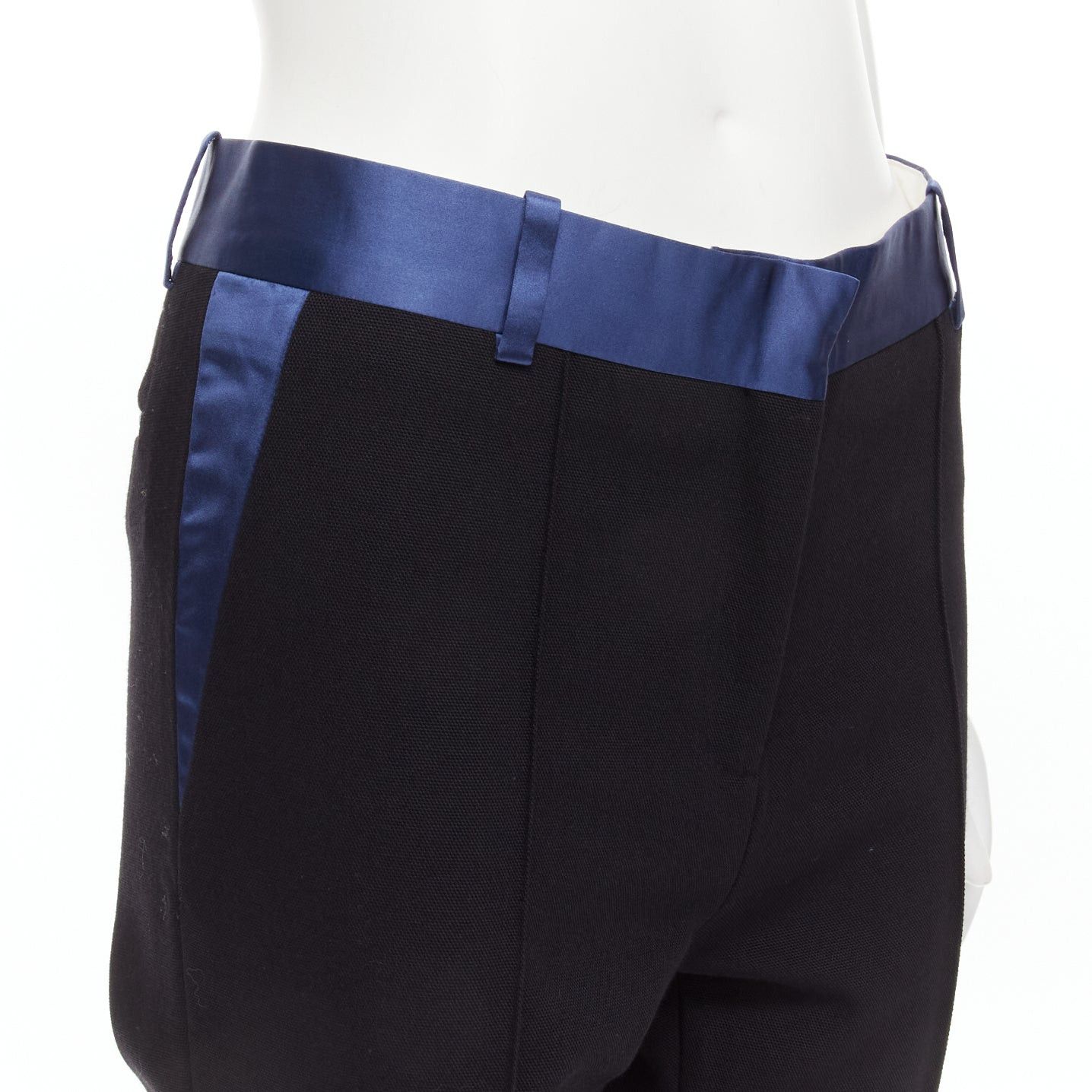 Celine OLD CELINE Phoebe Philo blue silk trimmed black wool pleated trousers FR34 XS Size 26" / US 2 / IT 38 - 7 Thumbnail