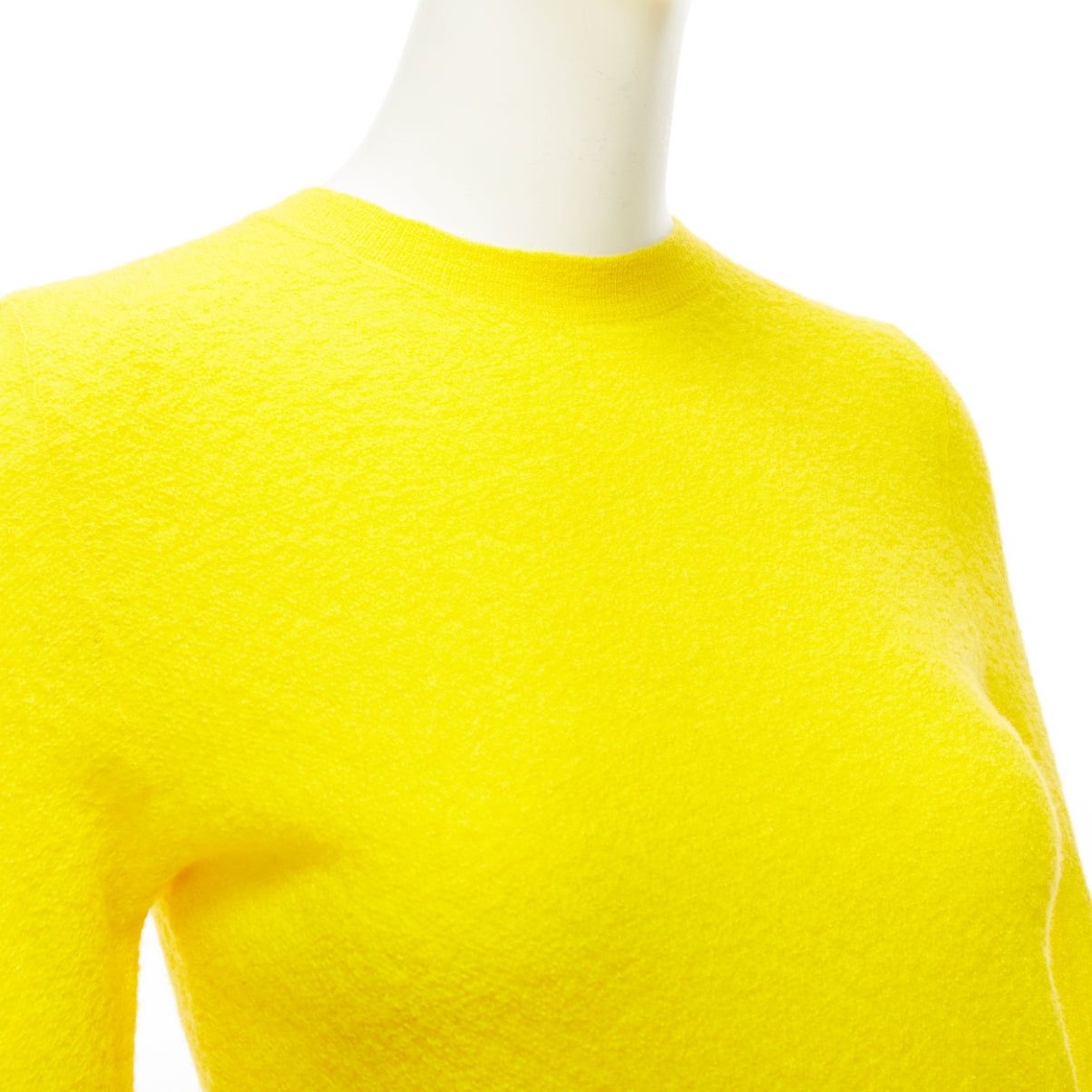 Celine OLD CELINE Phoebe Philo 100% wool sunshine yellow crew neck sweater S Size S / US 4 / IT 40 - 7 Thumbnail