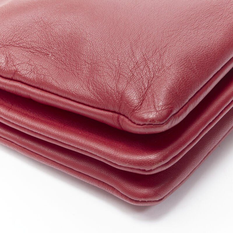 Celine OLD CELINE Phoebe Philo Trio red gold zip triple snap pouch crossbody bag Size ONE SIZE - 9 Thumbnail