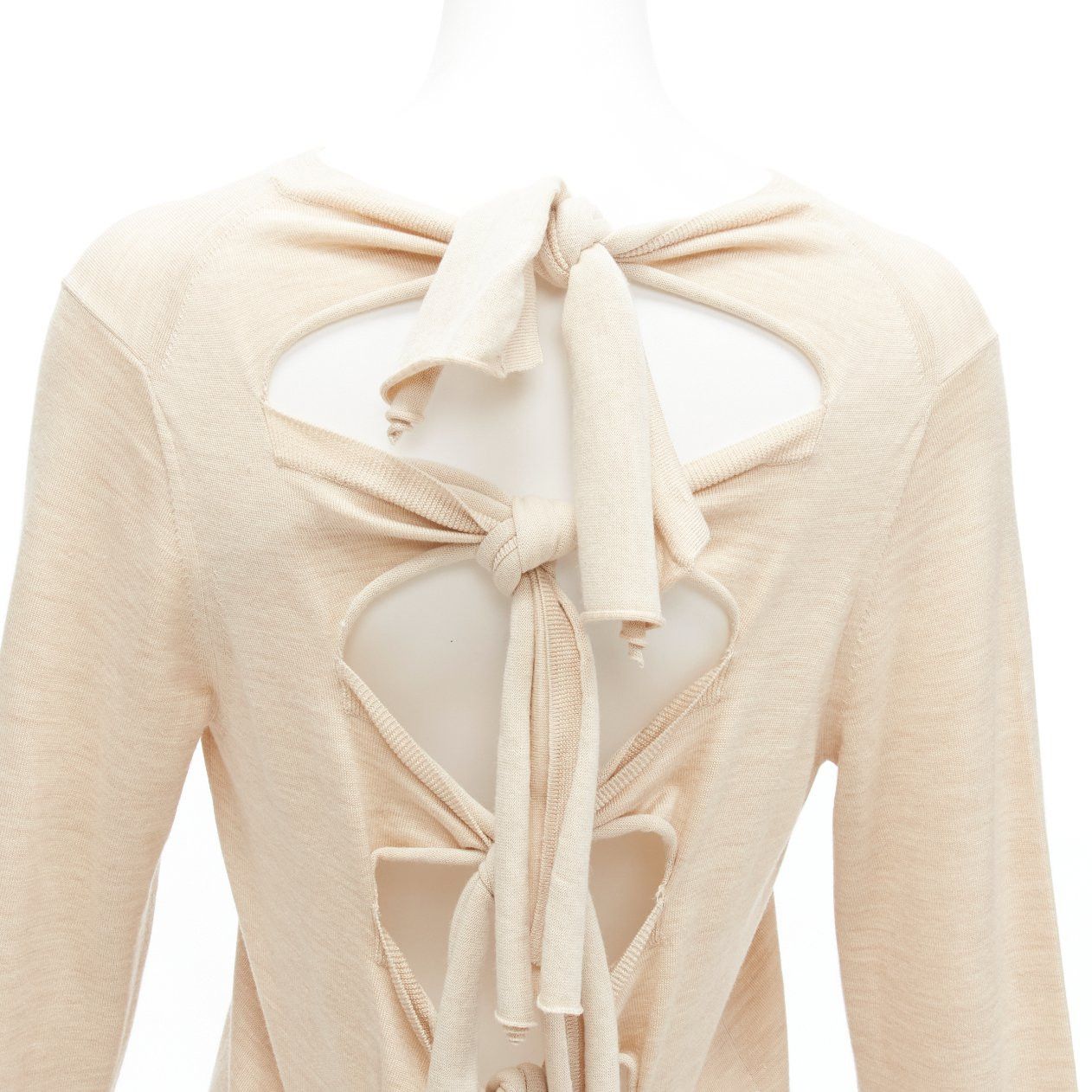 Celine OLD CELINE Phoebe Philo beige wool silk knot tie back cut out sleeves sweater M Size M / US 6-8 / IT 42-44 - 2 Thumbnail
