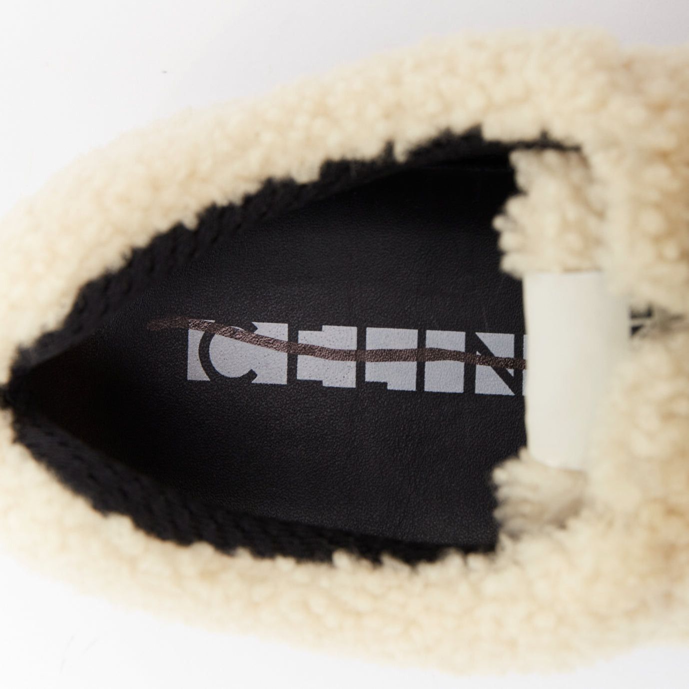 Celine CELINE Delivery beige shearling black midsoles chunky sneakers EU40 Size US 10 / IT 40 - 9 Thumbnail