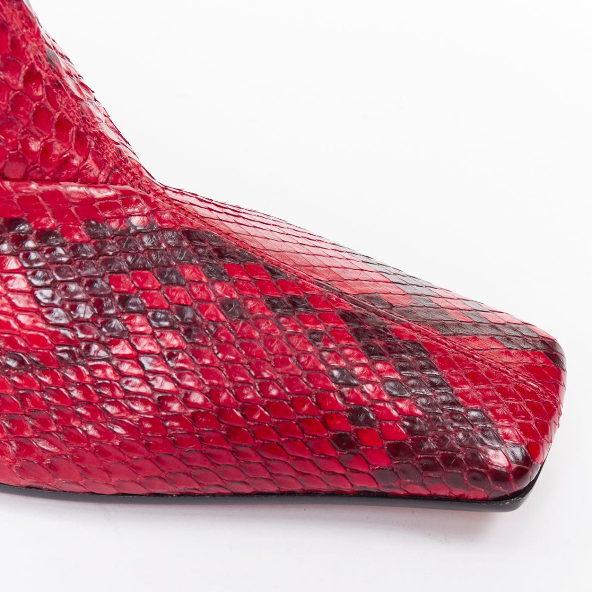 Celine OLD CELINE Phoebe Philo Madame Flared red soft scaled leather square toe ankle boots EU39 Size US 9 / IT 39 - 7 Thumbnail