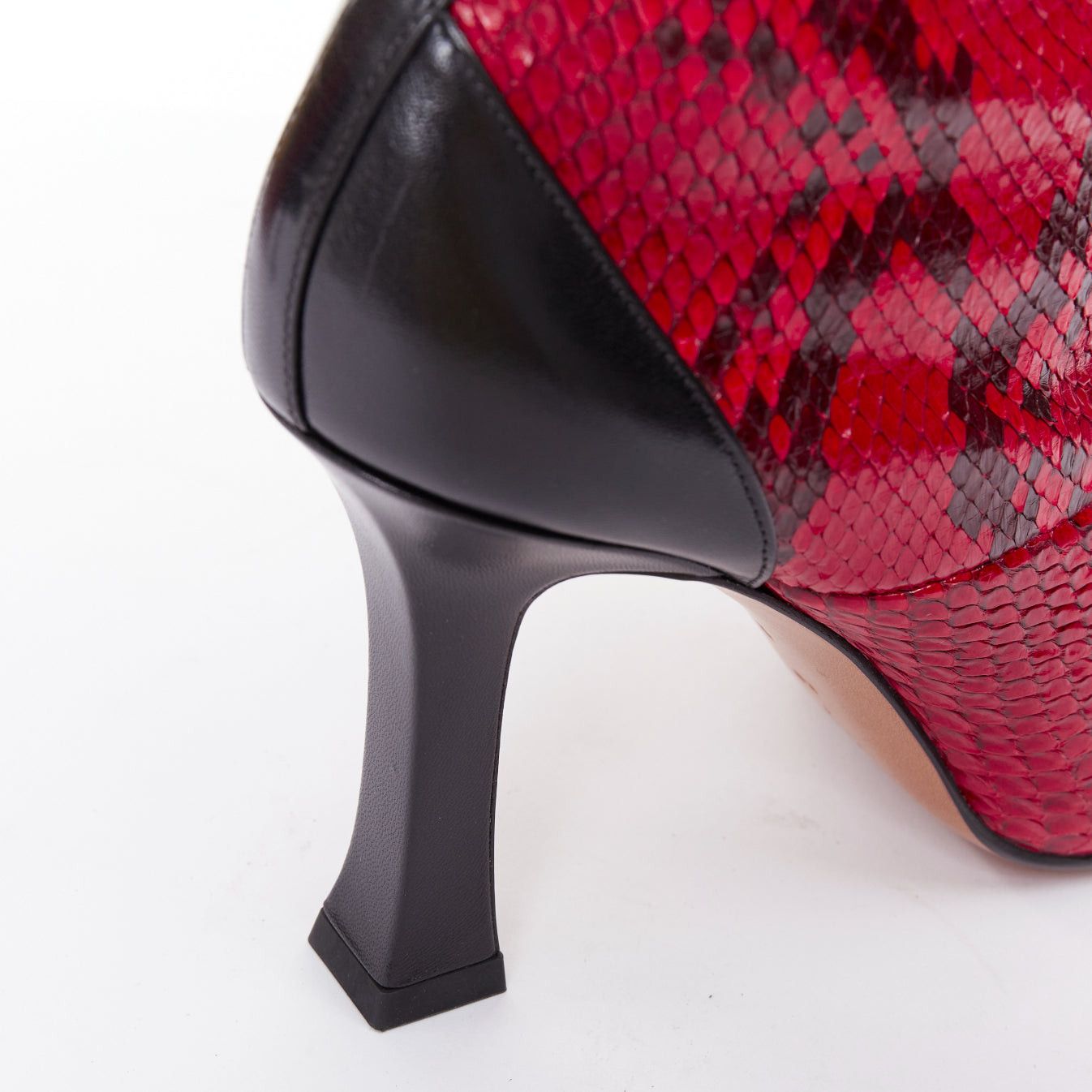 Celine OLD CELINE Phoebe Philo Madame Flared red soft scaled leather square toe ankle boots EU39 Size US 9 / IT 39 - 8 Thumbnail