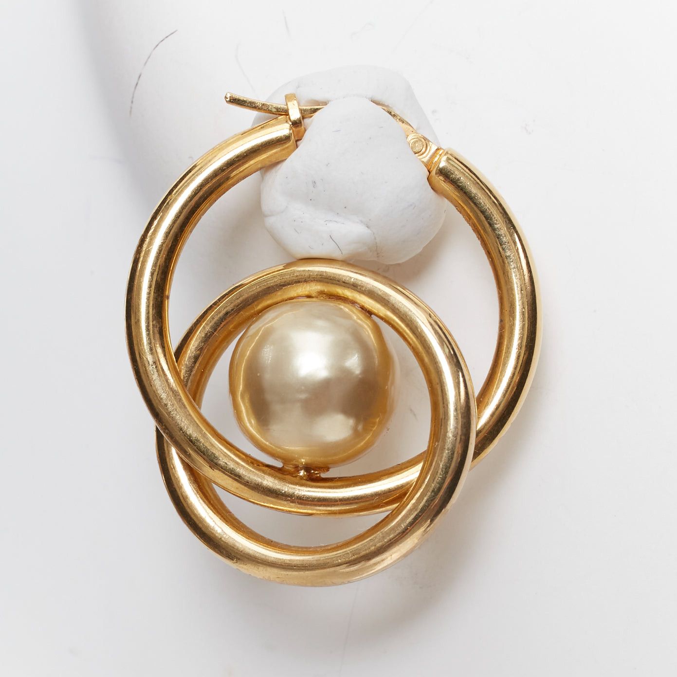Celine rare OLD CELINE Phoebe Philo 2018 Spiral Double faux pearl hoop pin earring Pair Size ONE SIZE - 4 Thumbnail