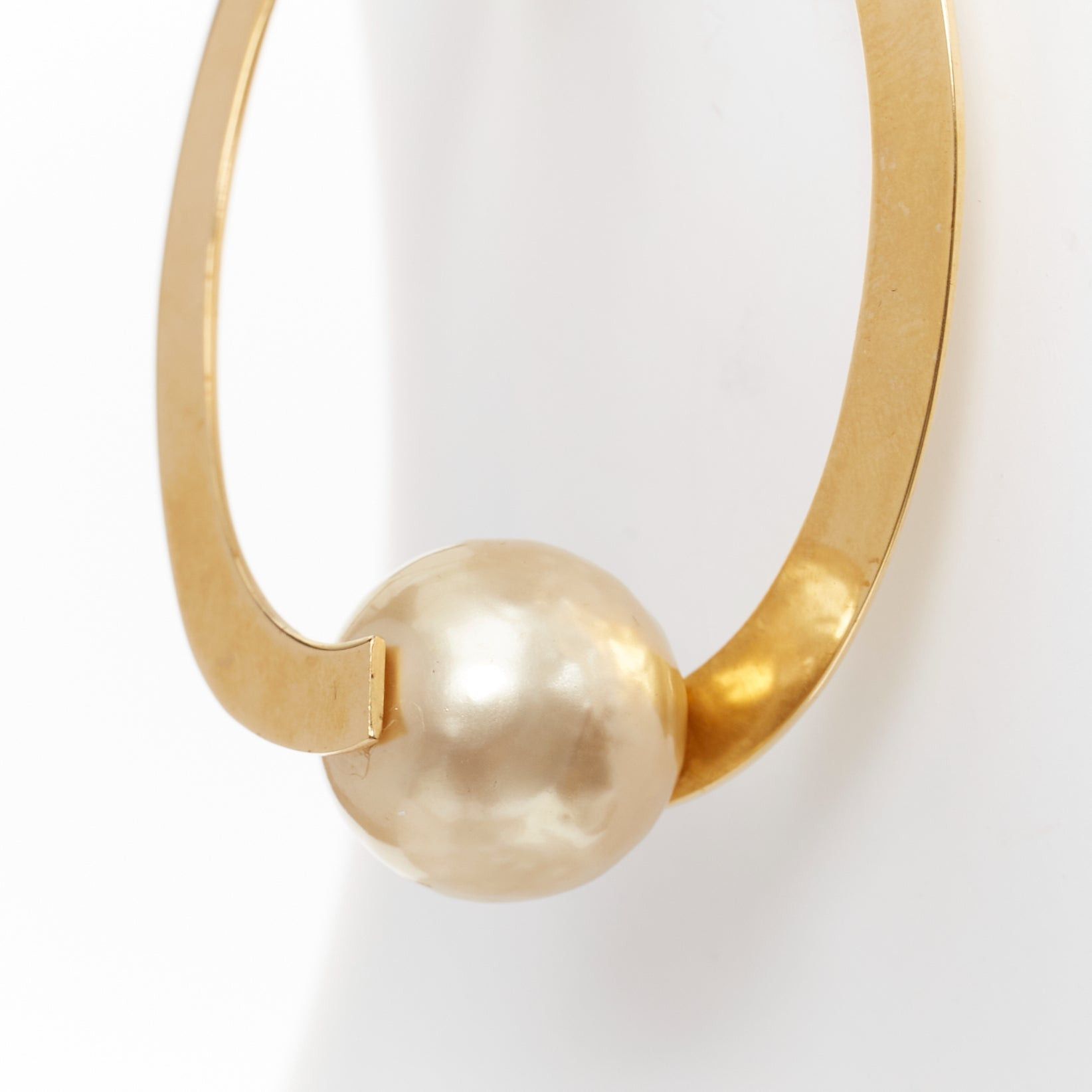 Celine rare OLD CELINE Phoebe Philo Flat Hoop faux pearl brass hoop pin earring Pair Size ONE SIZE - 4 Thumbnail