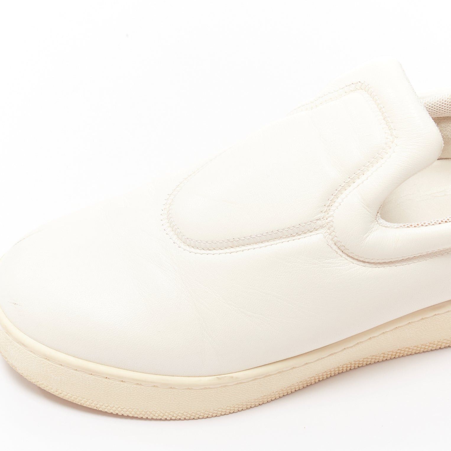 Celine OLD CELINE 2015 cream leather padded logo tab platform skate shoes EU35 Size US 5 / IT 35 - 7 Thumbnail