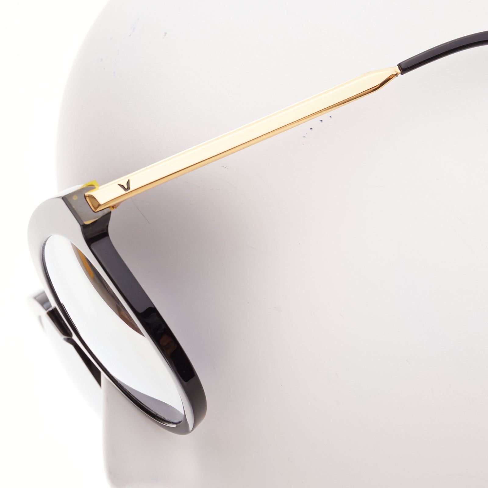 Gentle Monster GENTLE MONSTER Lovesome black reflective lens gold oversized sunglasses Size ONE SIZE - 2 Thumbnail