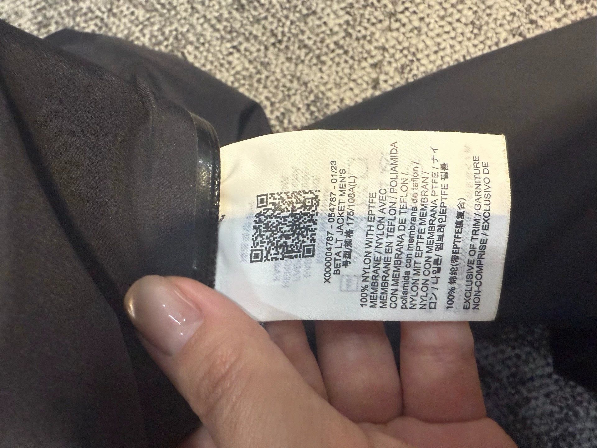 Arc'teryx Arc'teryx Men's Black Hooded Jacket L Size US L / EU 52-54 / 3 - 2 Thumbnail