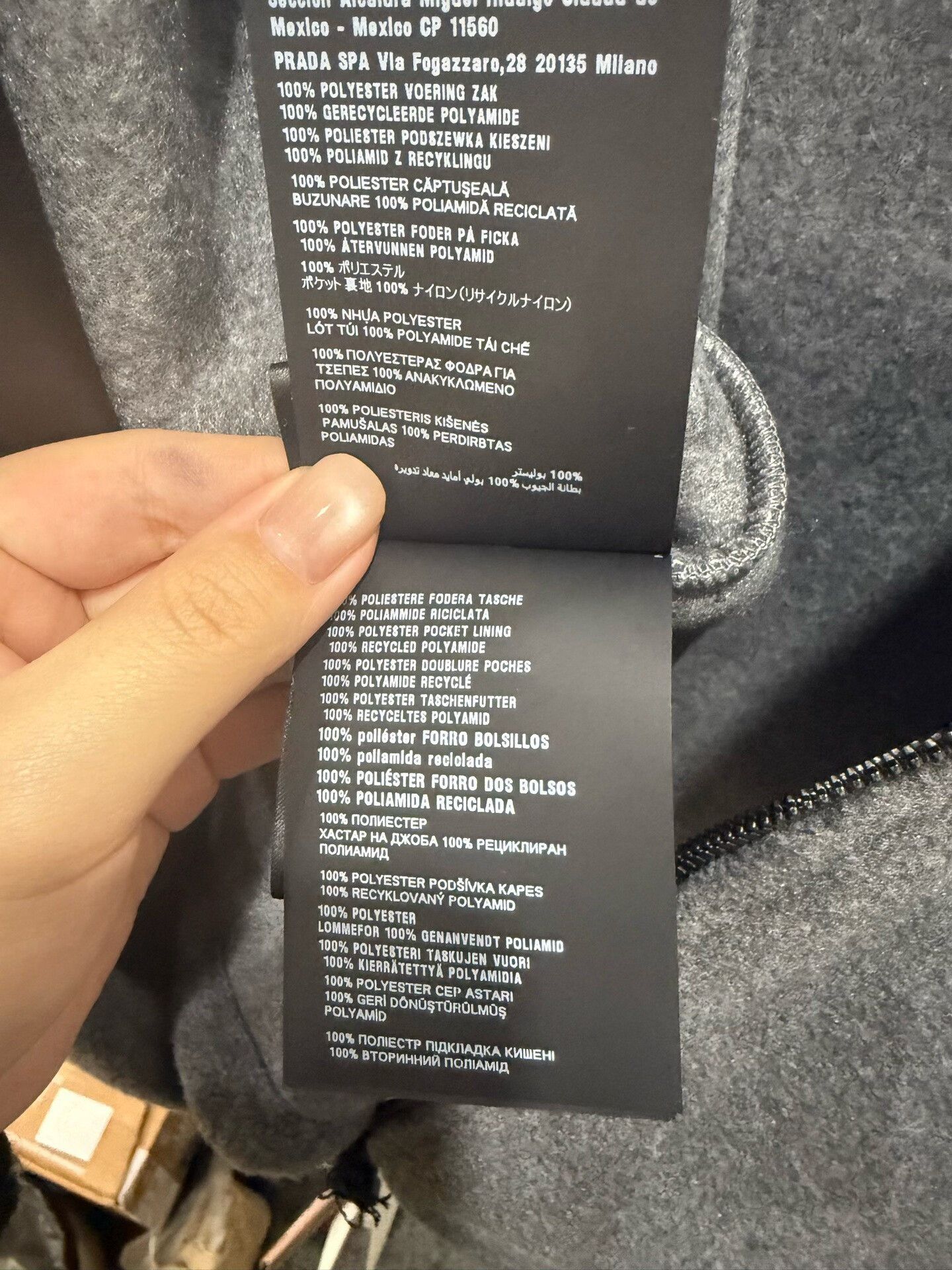 Miu Miu MiuMiu Fleece Sweatshirt L Size L / US 10 / IT 46 - 8 Thumbnail
