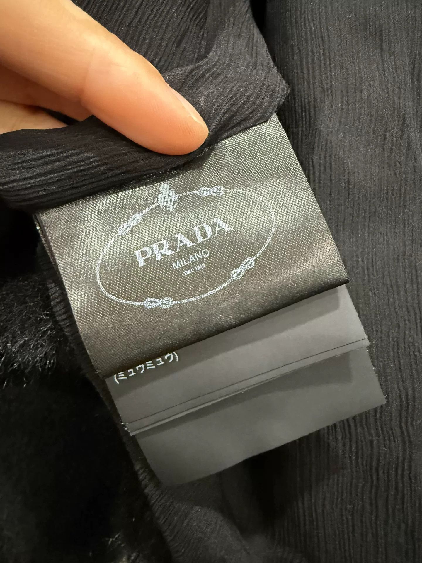 Prada Prada Aspen Black Short Coat Size S / US 4 / IT 40 - 5 Thumbnail