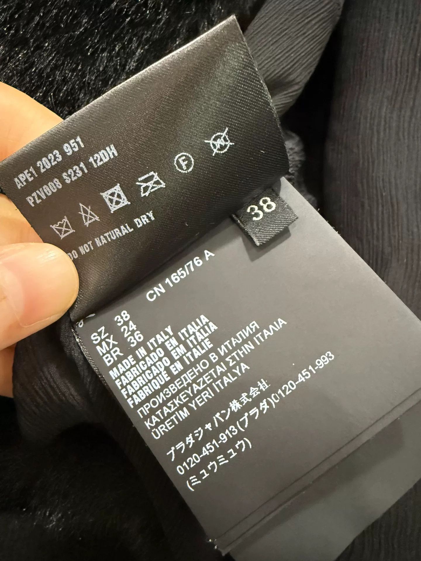 Prada Prada Aspen Black Short Coat Size S / US 4 / IT 40 - 6 Thumbnail