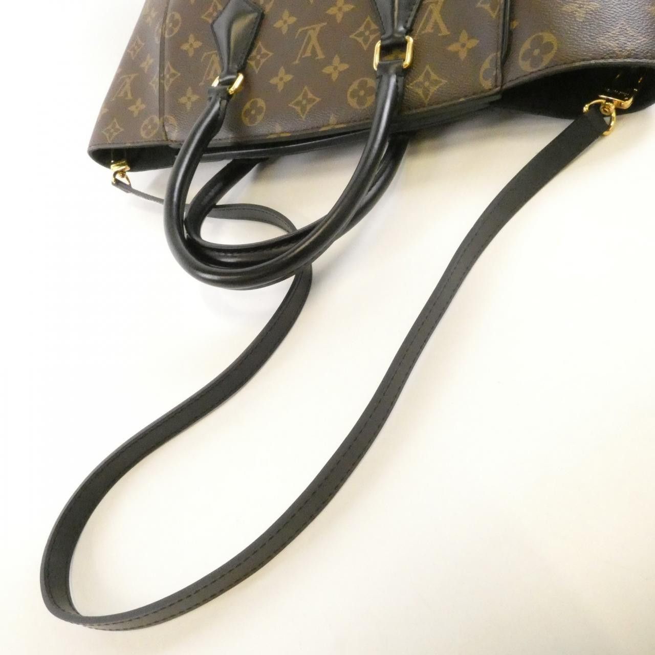 Louis Vuitton Louis Vuitton Louis Vuitton Phoenix Monogram Bag Textile Tote Bag M41542 DUTY FREE for USA Size ONE SIZE - 6 Thumbnail