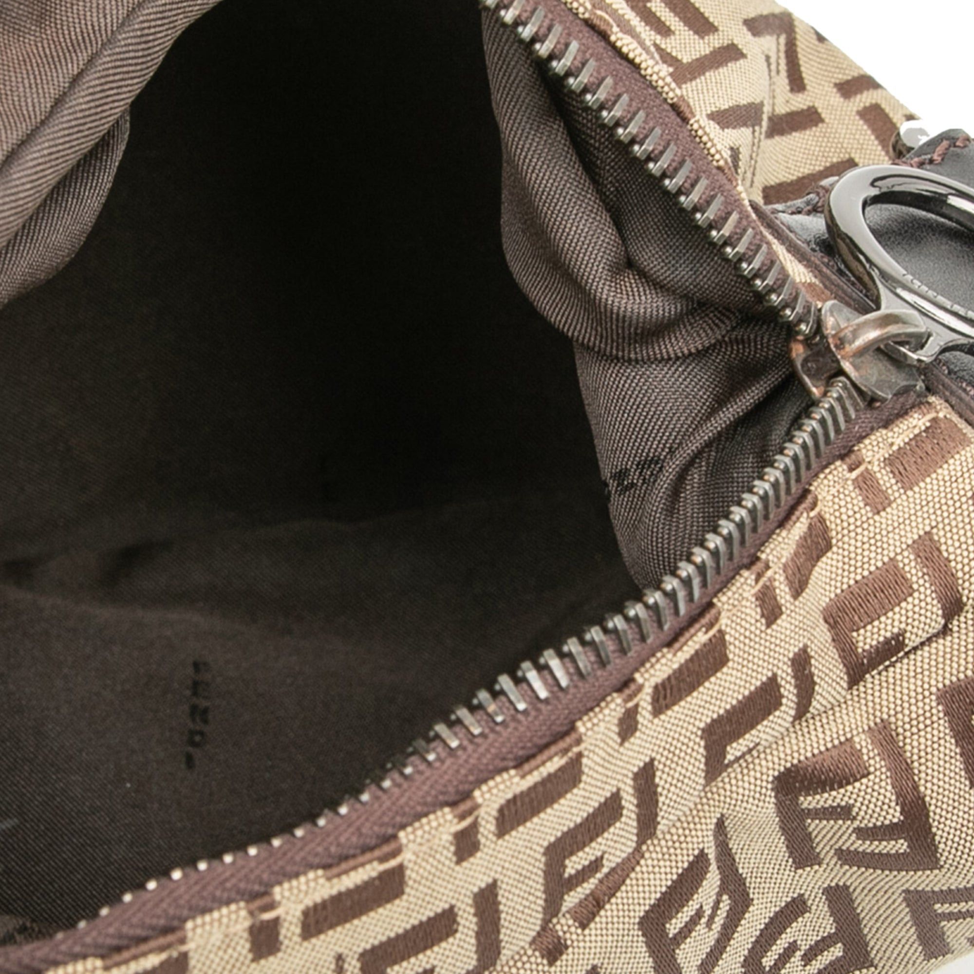 Fendi Zucchino Oyster Shoulder Bag Size ONE SIZE - 4 Thumbnail