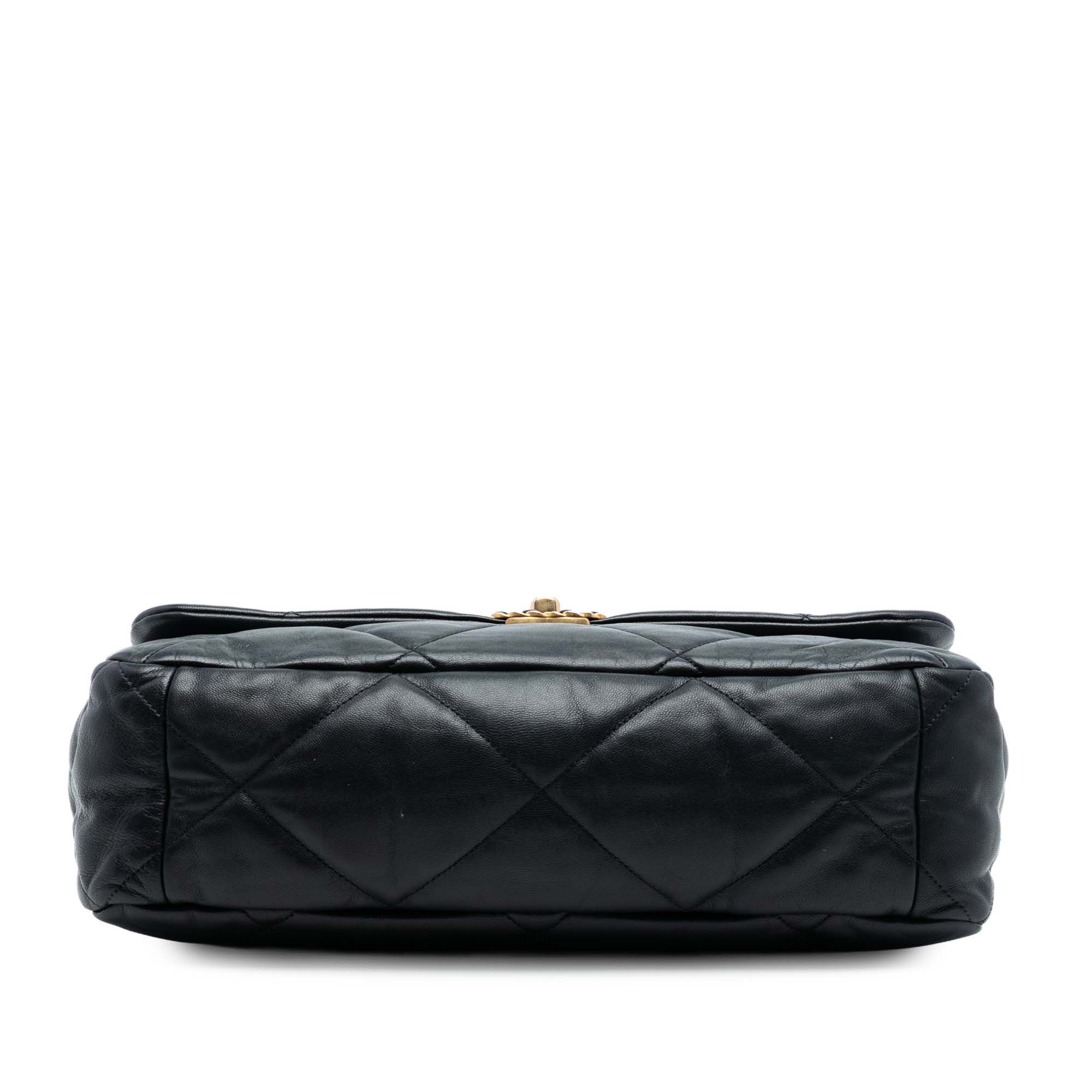 Chanel Maxi Lambskin 19 Flap Size ONE SIZE - 3 Thumbnail