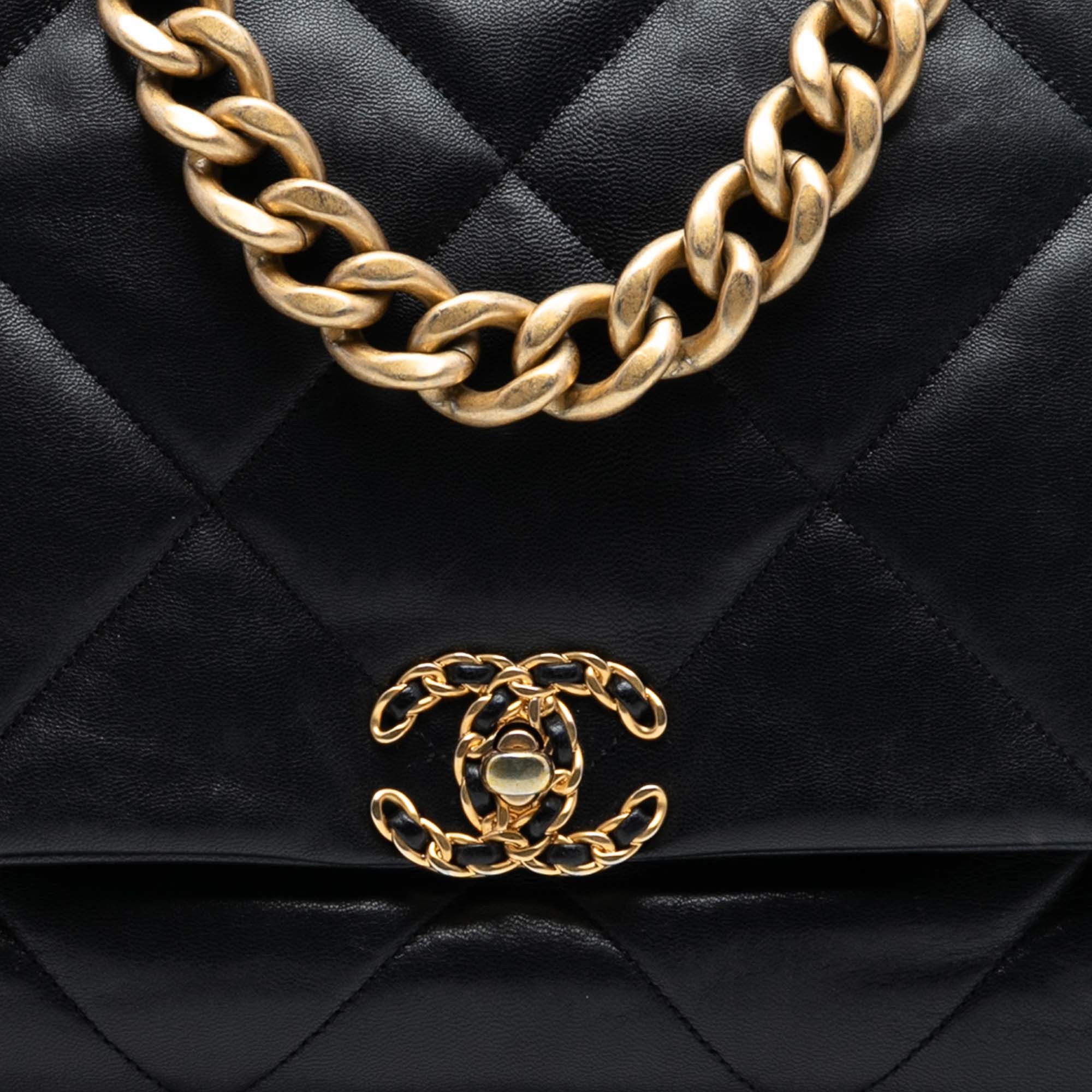 Chanel Maxi Lambskin 19 Flap Size ONE SIZE - 7 Thumbnail