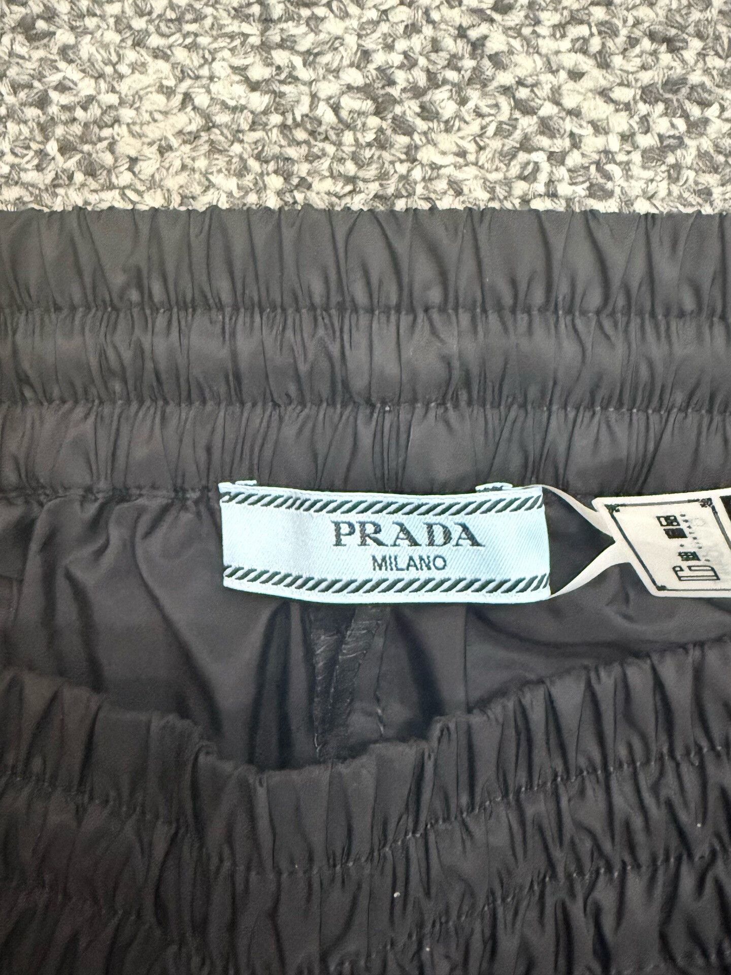 Prada Prada Black Shorts Size 38 Size 38" / US 16 / IT 52 - 3 Thumbnail