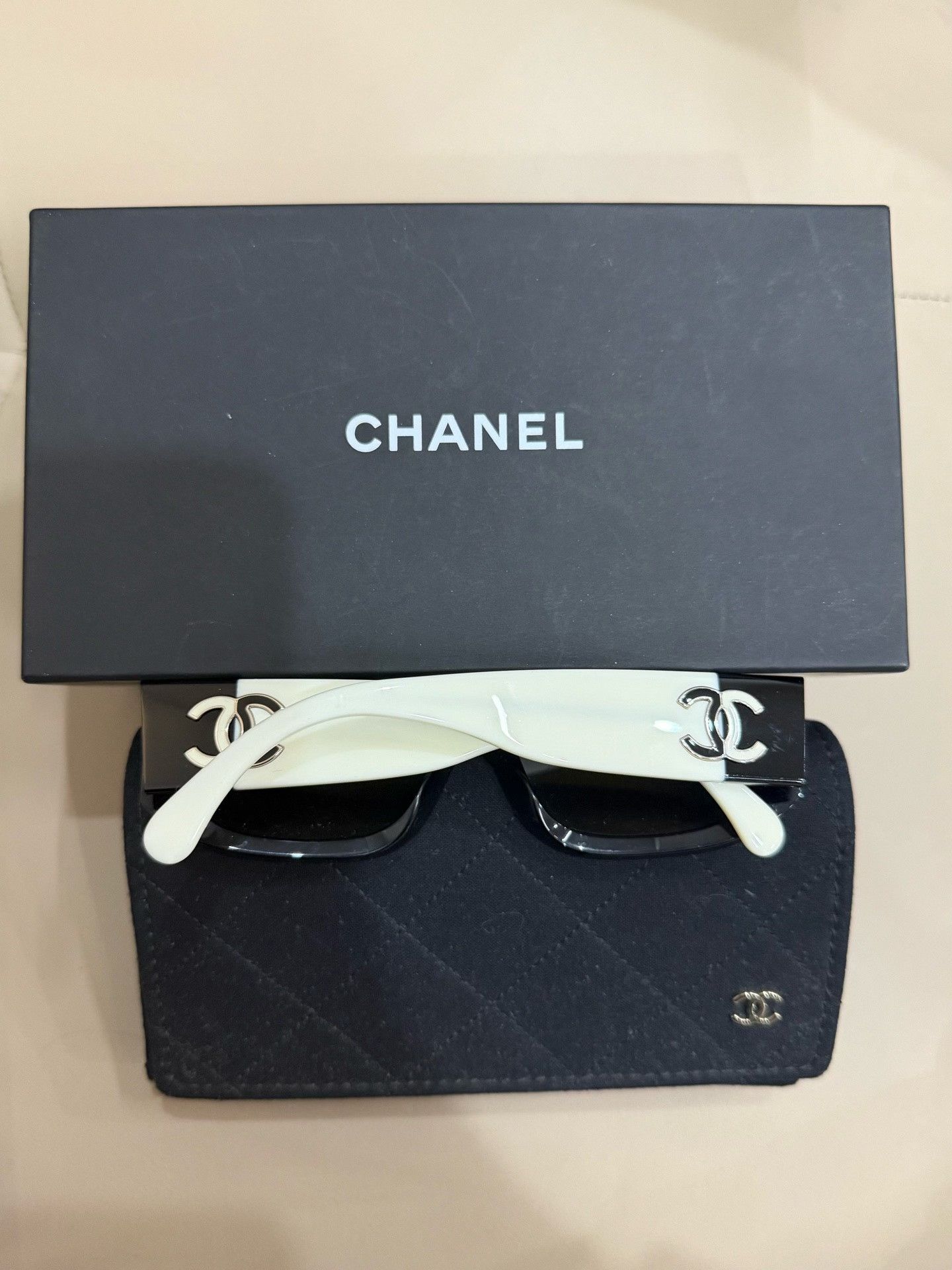 Chanel Chanel Sunglasses Size ONE SIZE - 2 Thumbnail