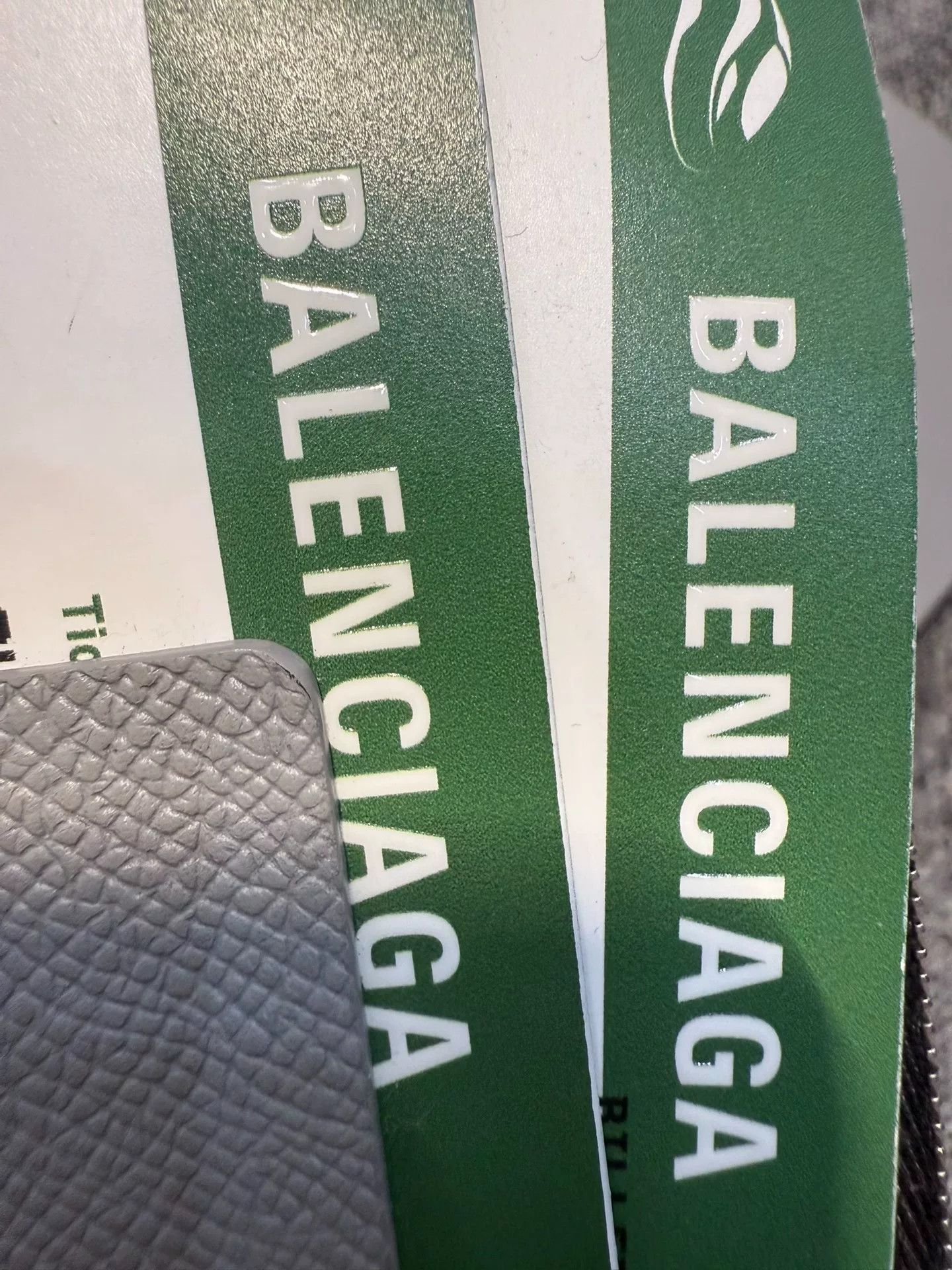 Balenciaga Balenciaga Passport Phone Bag Size ONE SIZE - 5 Thumbnail
