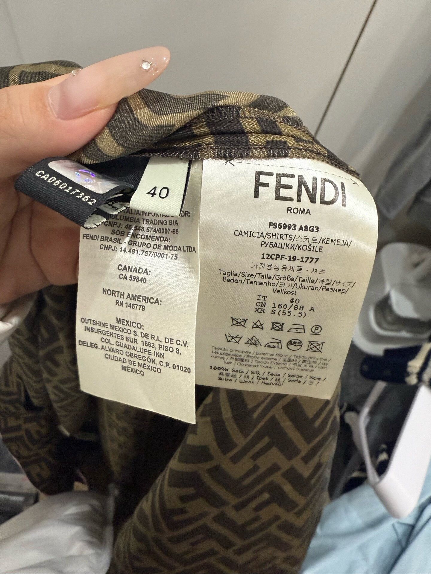 Fendi Fendi Shirt Size 40 Made In Italy Size US XXS / EU 40 - 3 Thumbnail