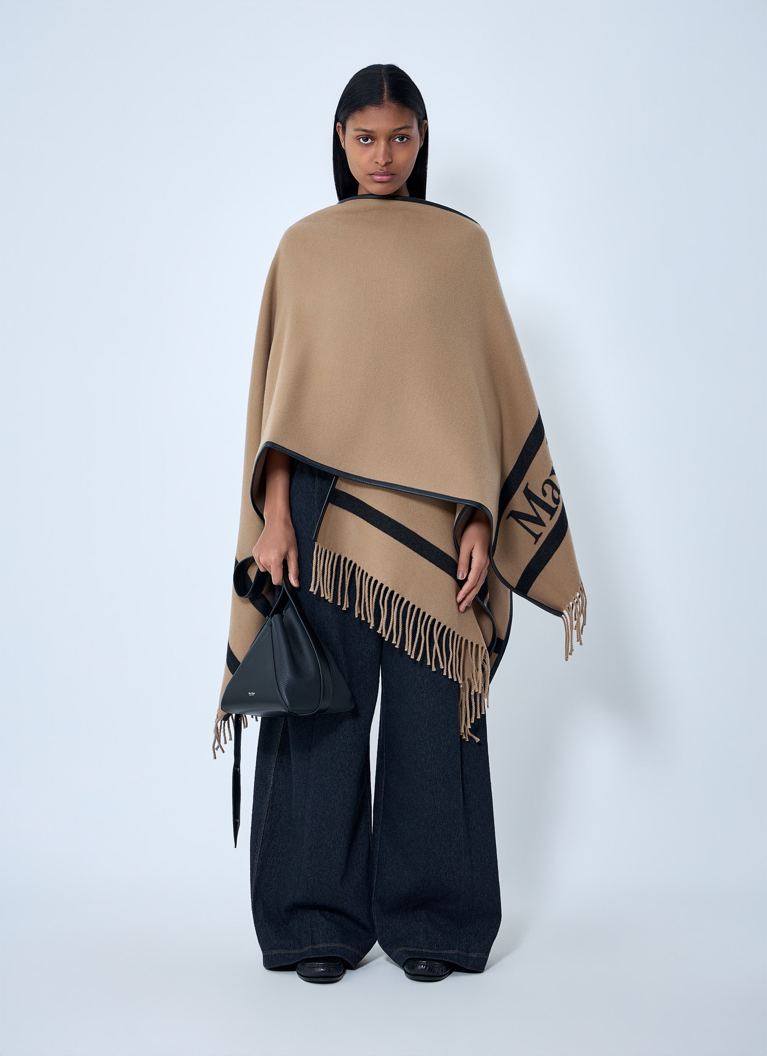Max Mara Logo Motif Poncho Size ONE SIZE - 2 Thumbnail