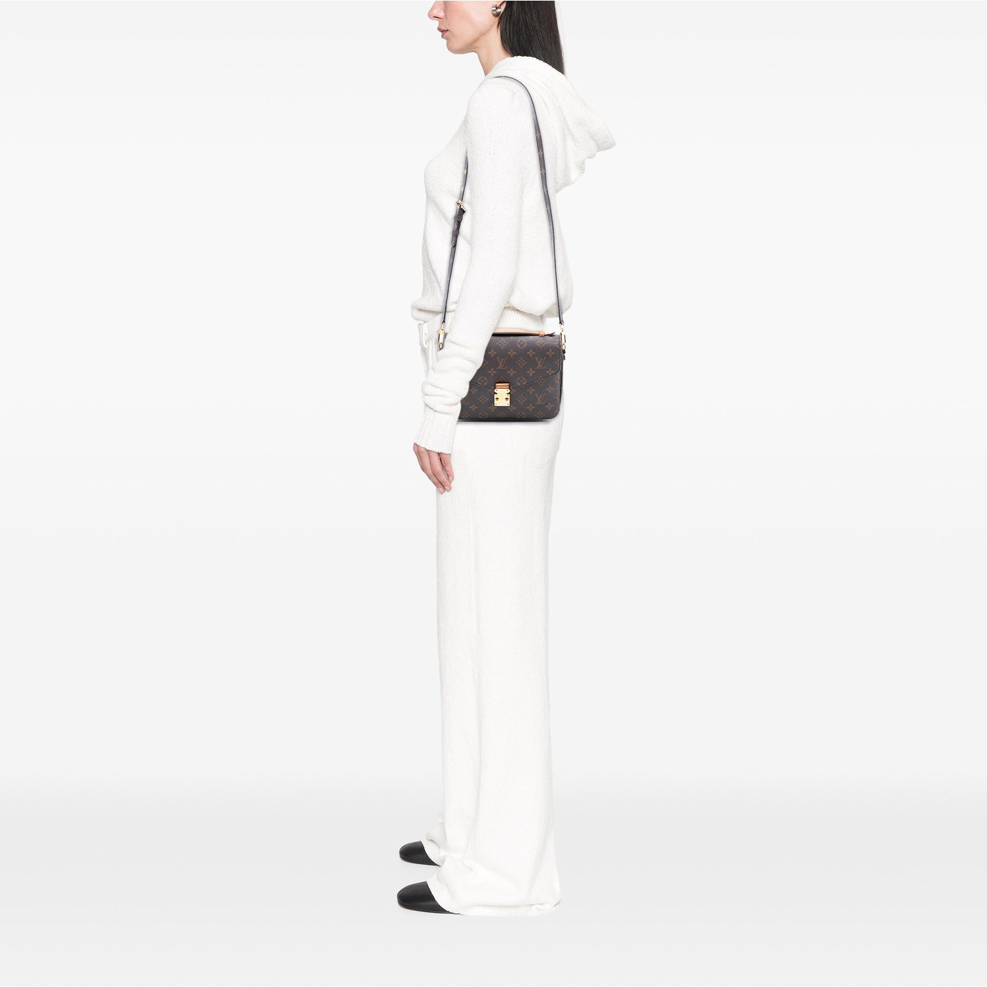Louis Vuitton Monogram Pochette Metis Size ONE SIZE - 7 Thumbnail
