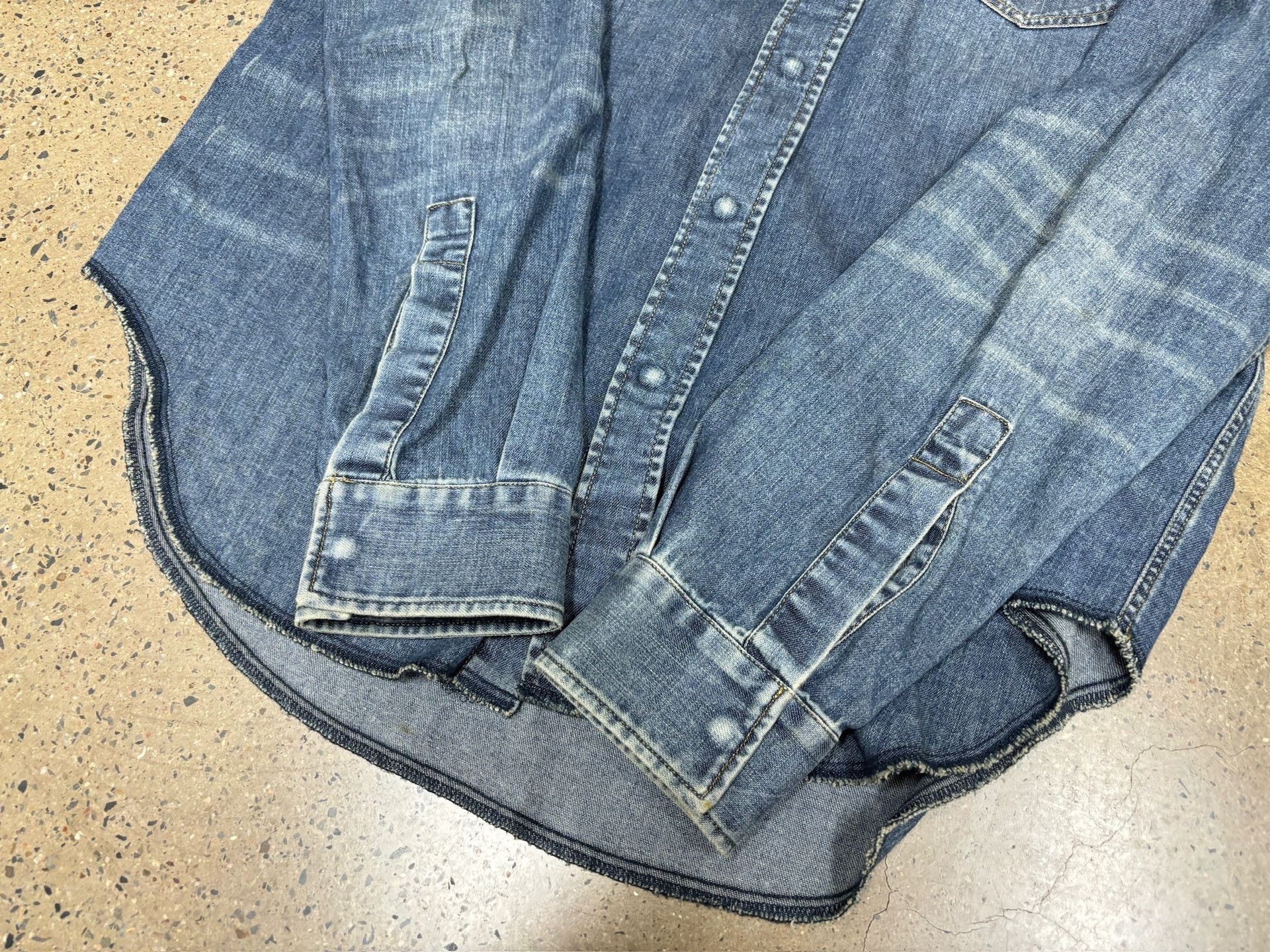 Maison Margiela Maison Margiela Denim Shirt Jacket M Size US M / EU 48-50 / 2 - 6 Thumbnail