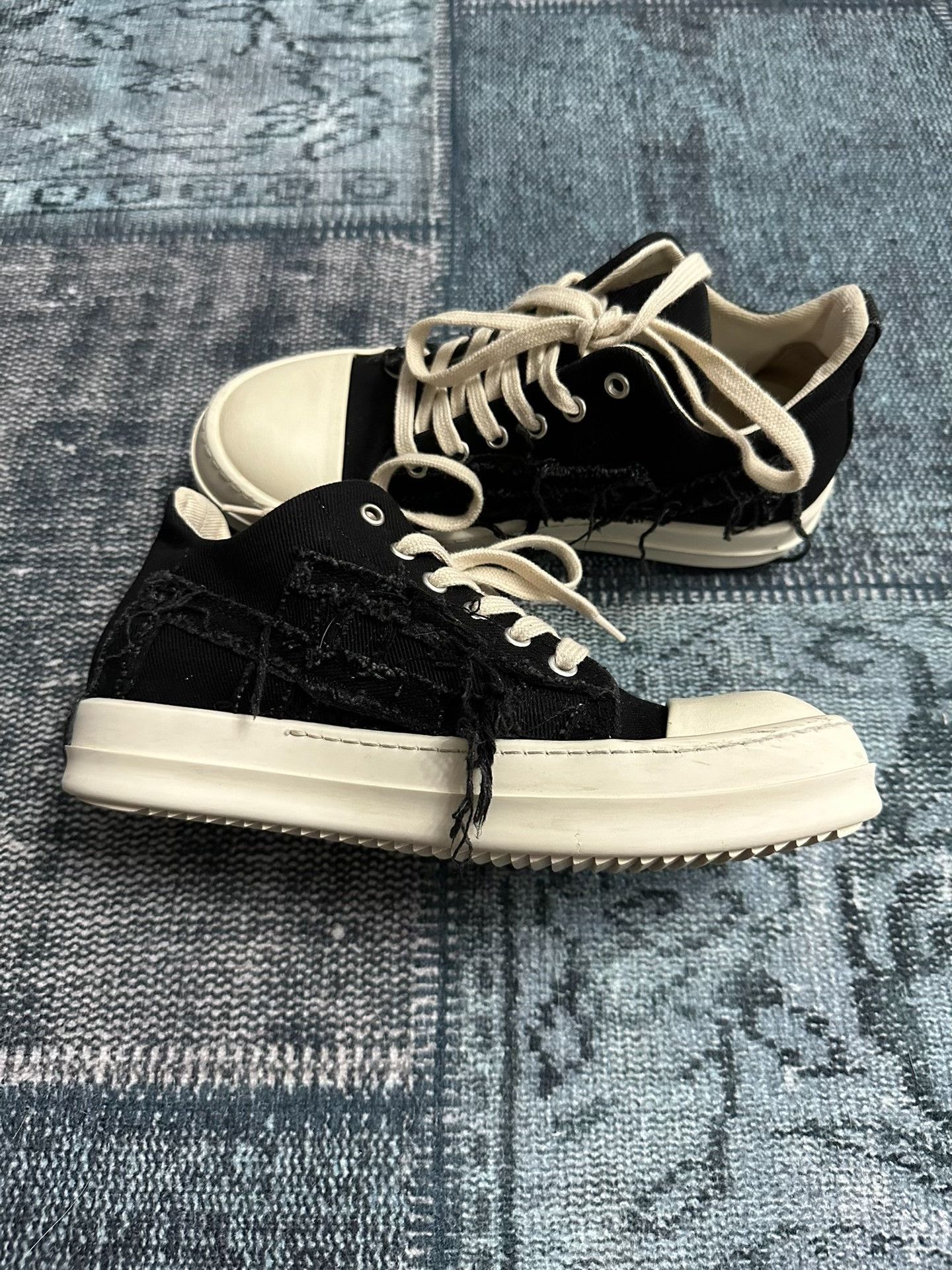 Rick Owens Rick Owens Distressed Low-Top Sneakers Size US 7 / IT 37 - 4 Thumbnail