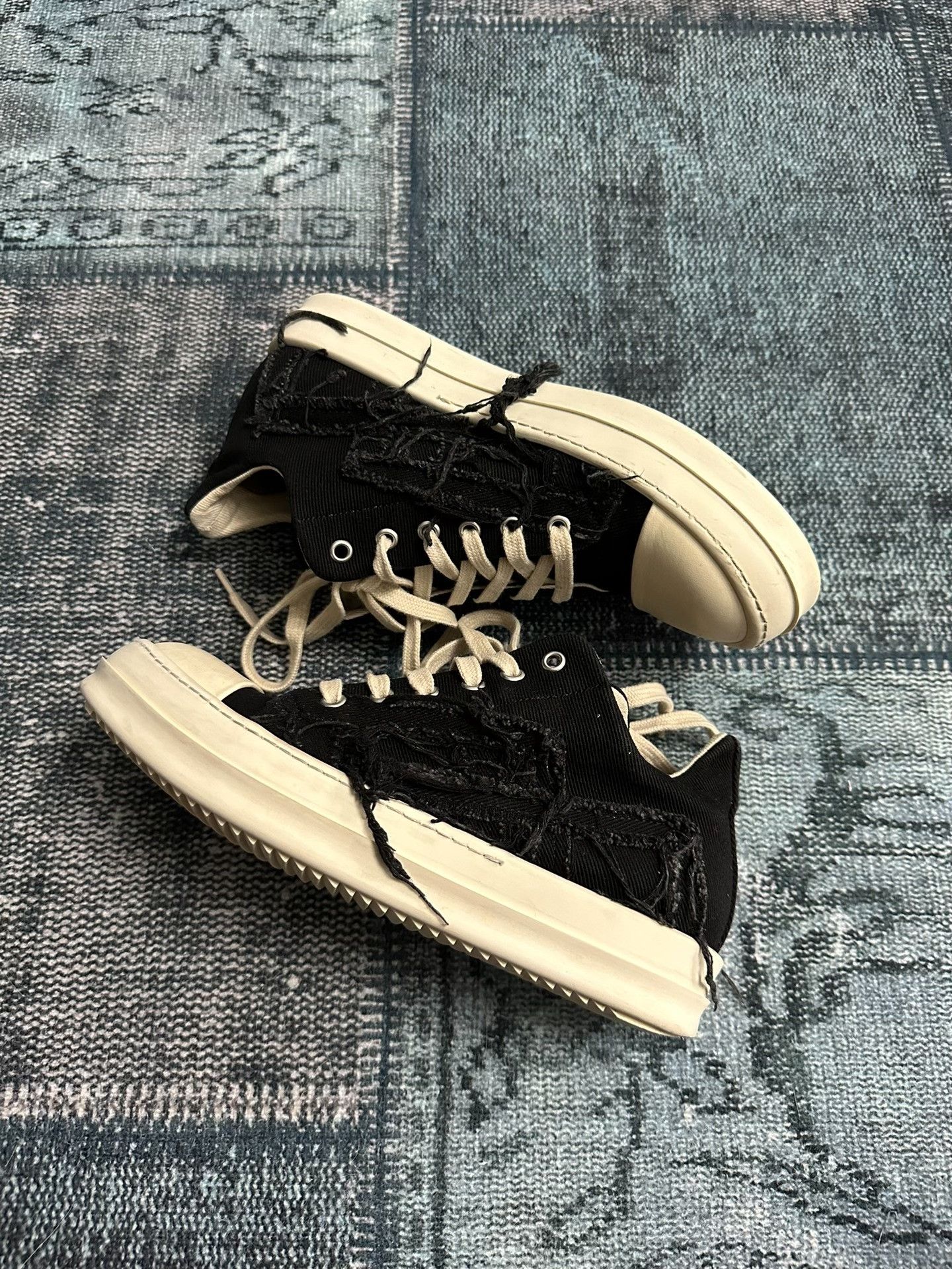 Rick Owens Rick Owens Distressed Low-Top Sneakers Size US 7 / IT 37 - 2 Thumbnail