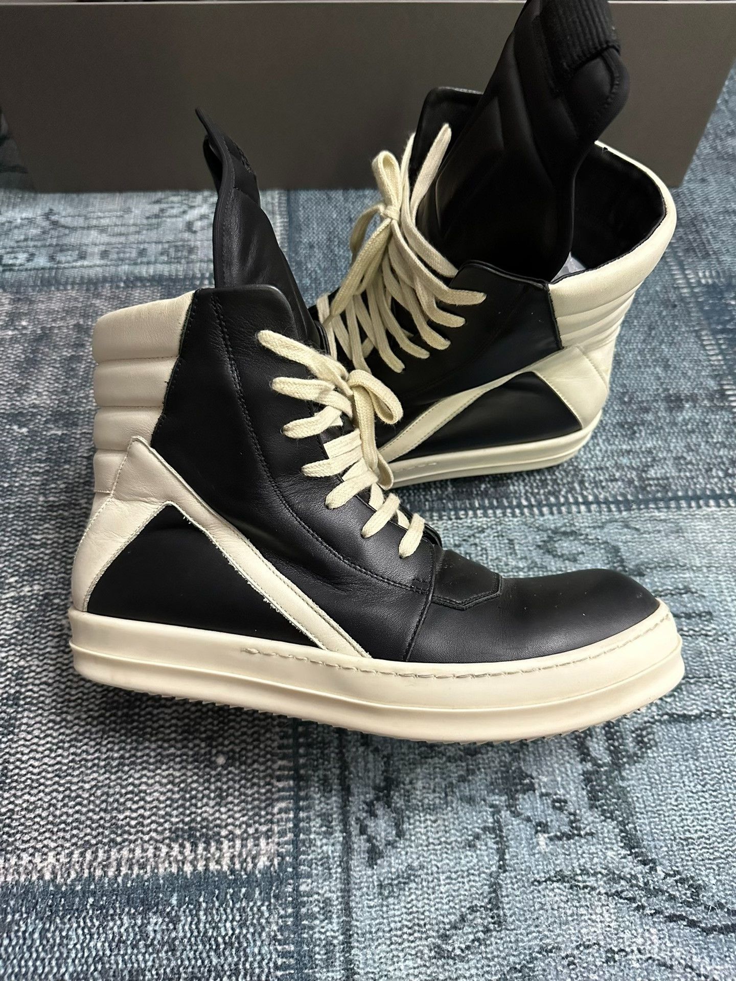 Rick Owens Rick Owens Main Line Inverted Triangle Size 42 Size US 9 / EU 42 - 4 Thumbnail