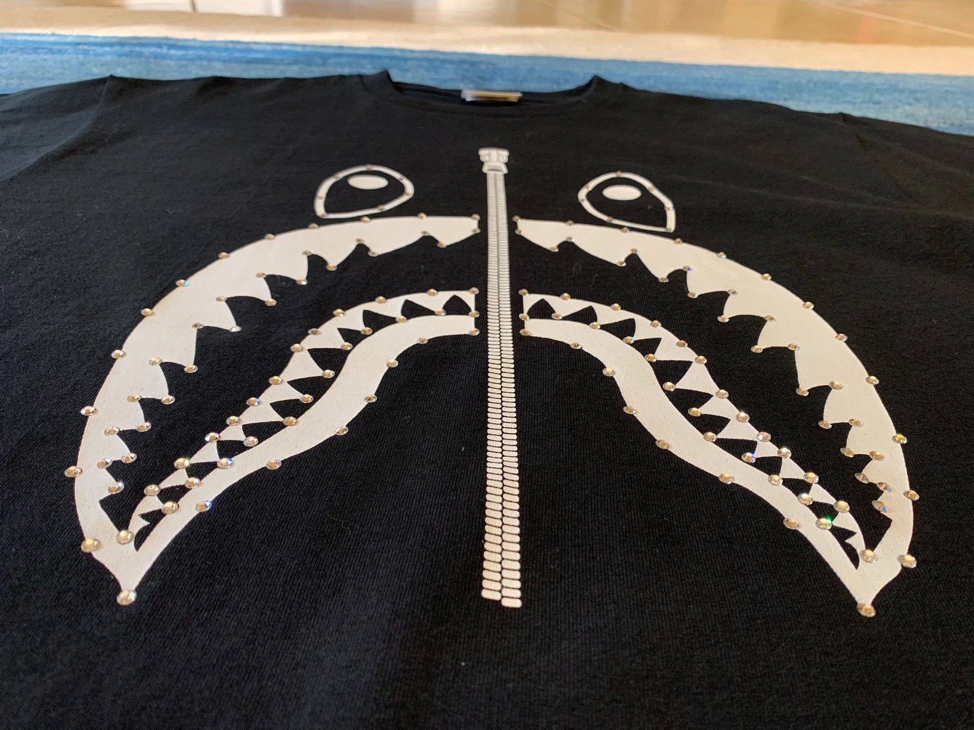 Bape Bape Swarovski Collaboration Shark T-shirt Size US XL / EU 56 / 4 - 4 Thumbnail
