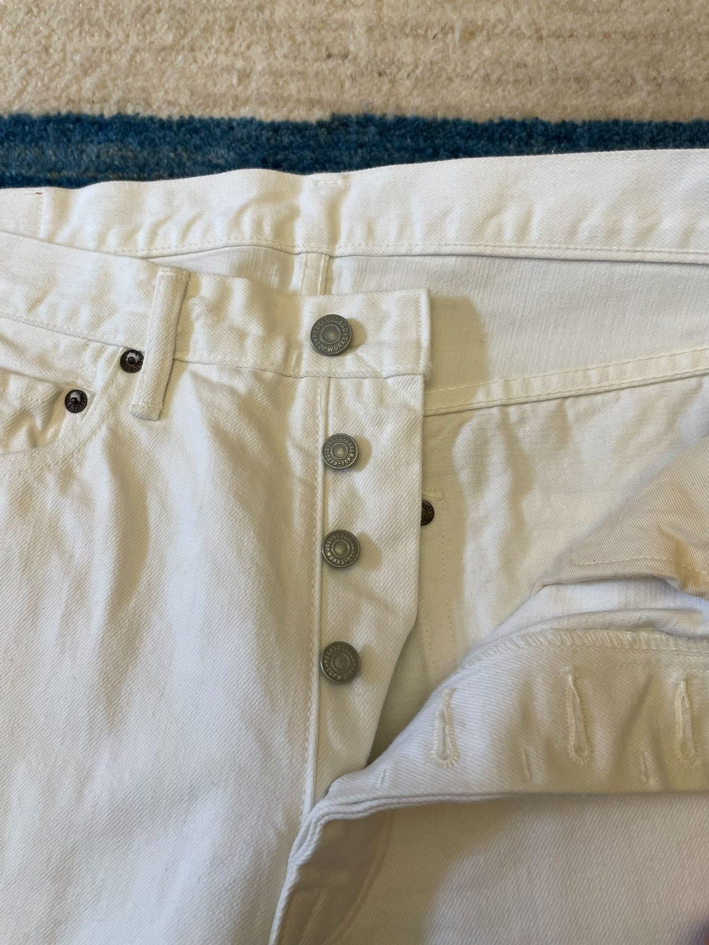 Red Clouds Collective Red Cloud DAAIFAU White Jeans Size US 34 / EU 50 - 2 Thumbnail
