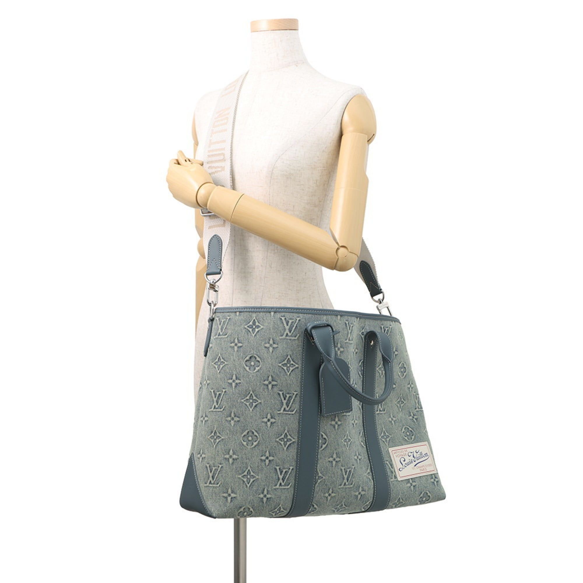 Louis Vuitton Monogram Washed Denim Weekend Tote NM M22537, a 2-way shoulder bag, and Bag.