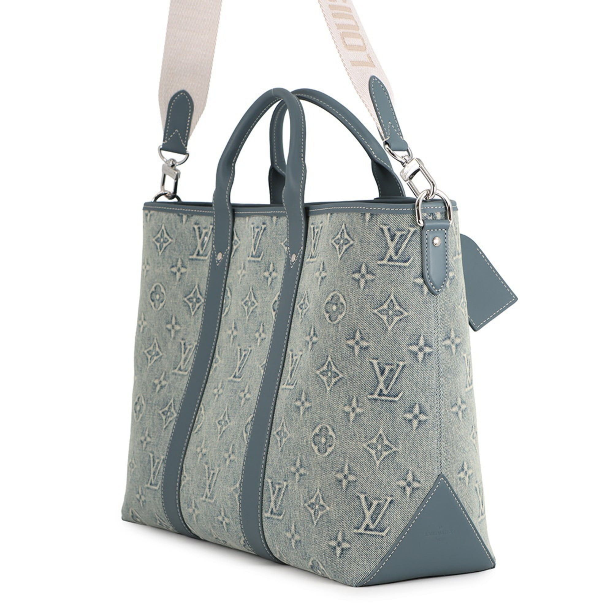 Louis Vuitton Monogram Washed Denim Weekend Tote NM M22537, a 2-way shoulder bag, and Bag.