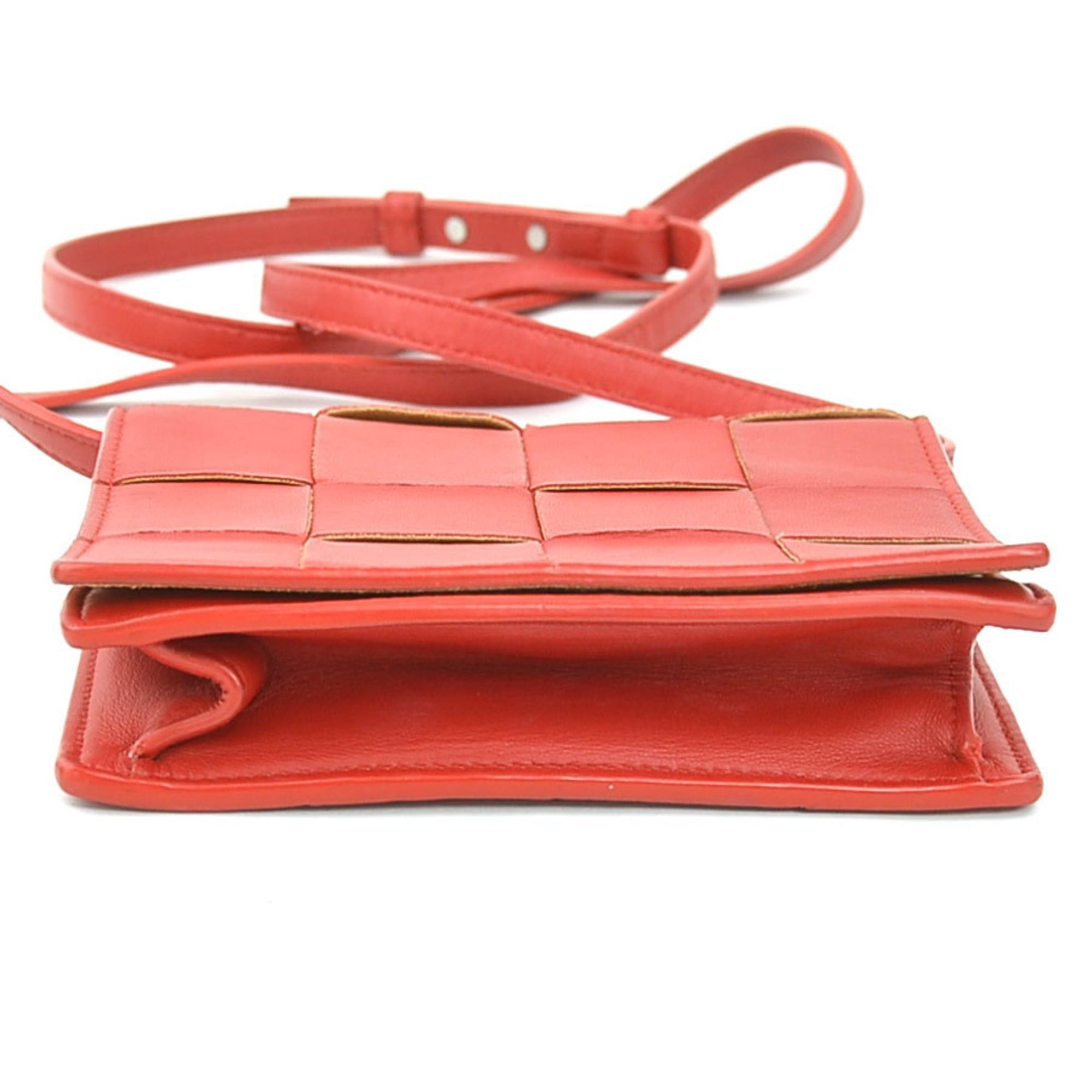 Bottega Veneta Bottega Veneta Maxi Intrecciato Leather Shoulder Bag in Red for Women, Free Shipping, h31423g Size ONE SIZE - 4 Thumbnail